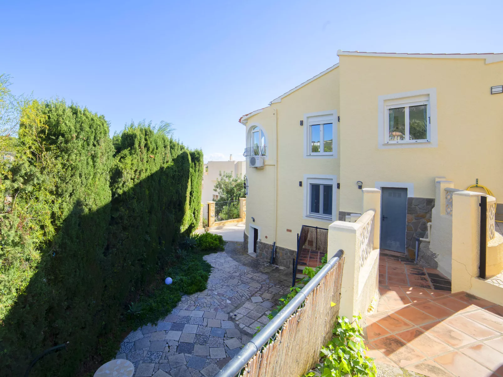 Villa Sol-Outside