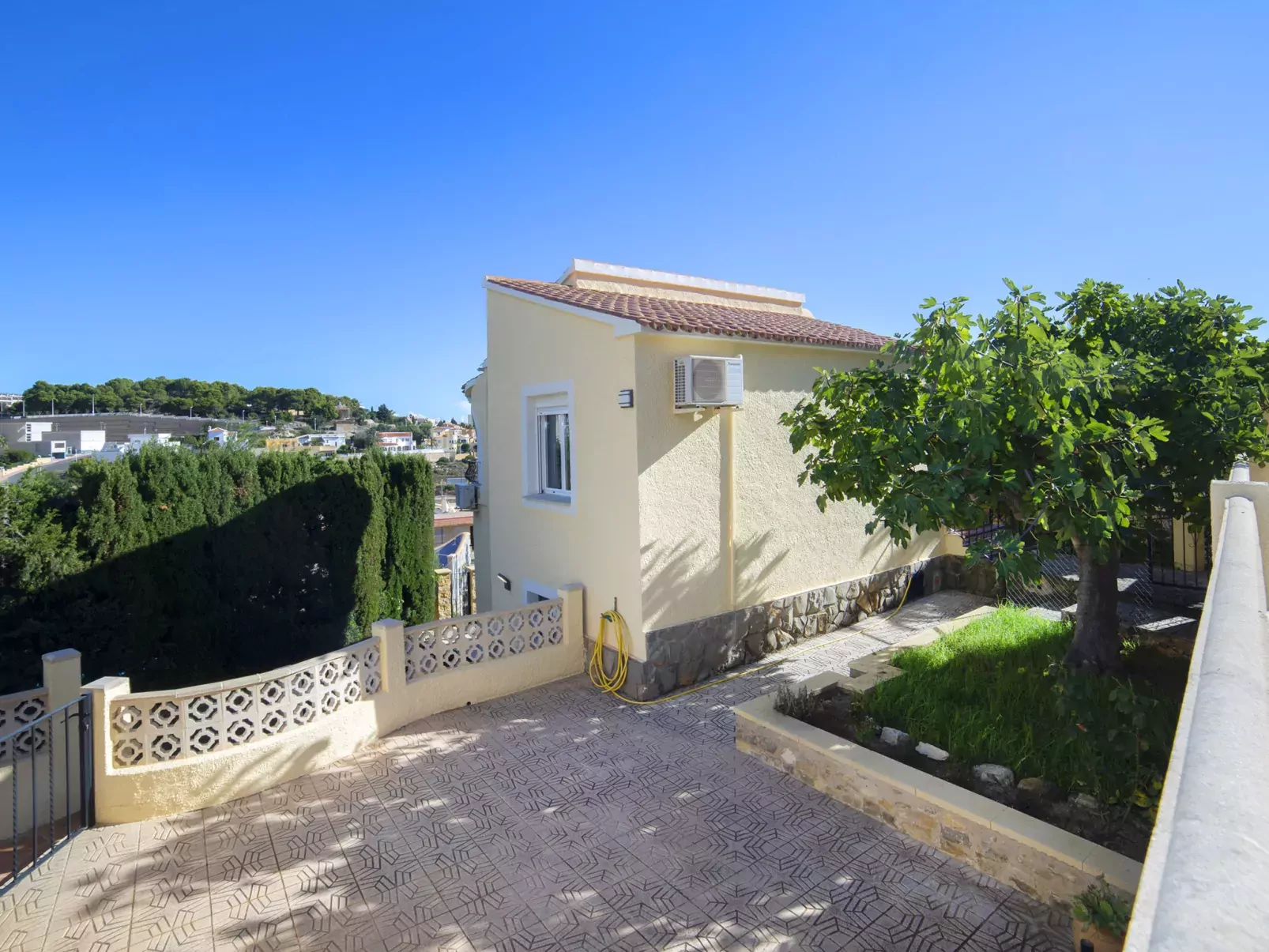 Villa Sol-Outside