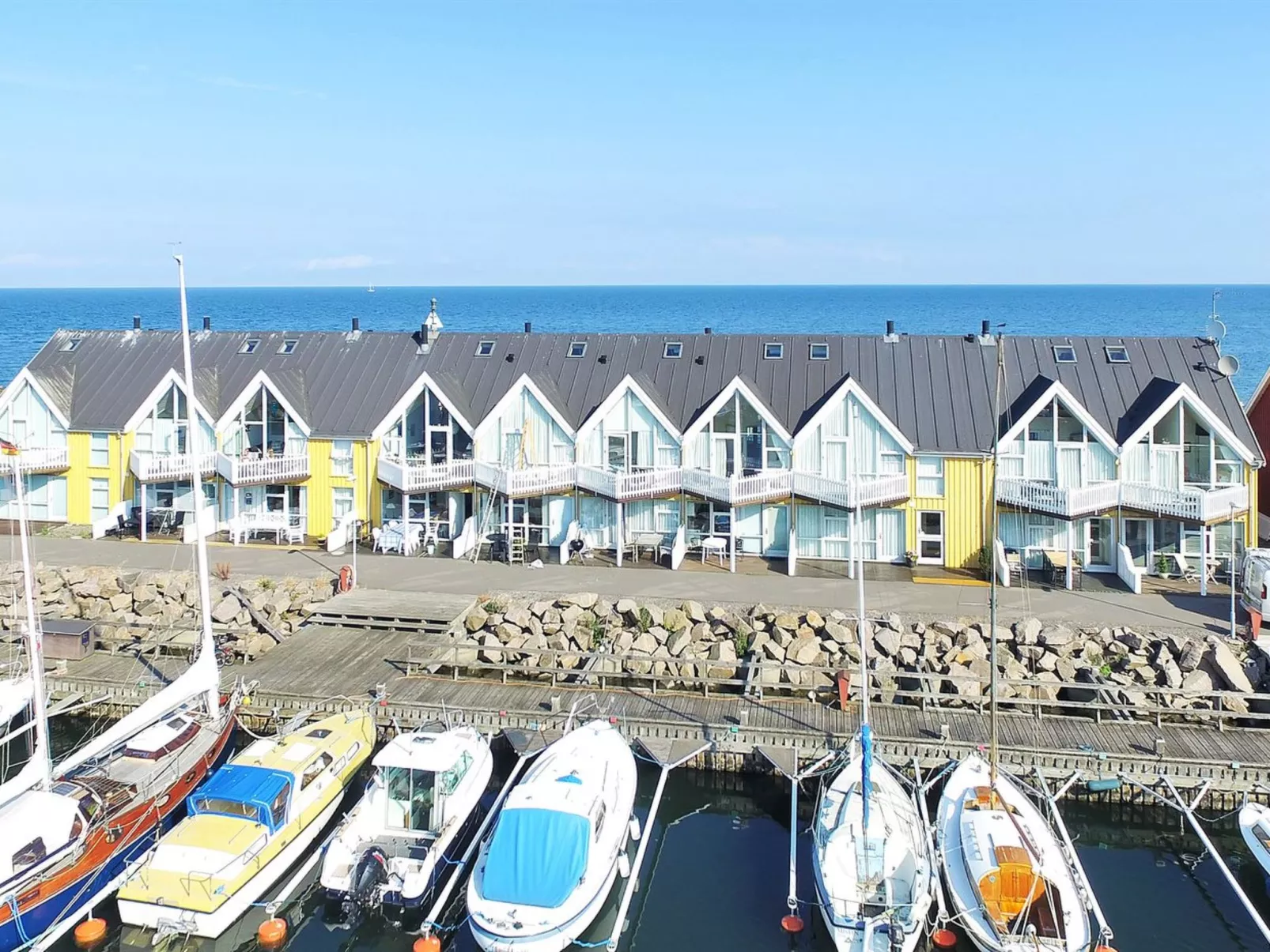 "Frigg" - 10m from the sea