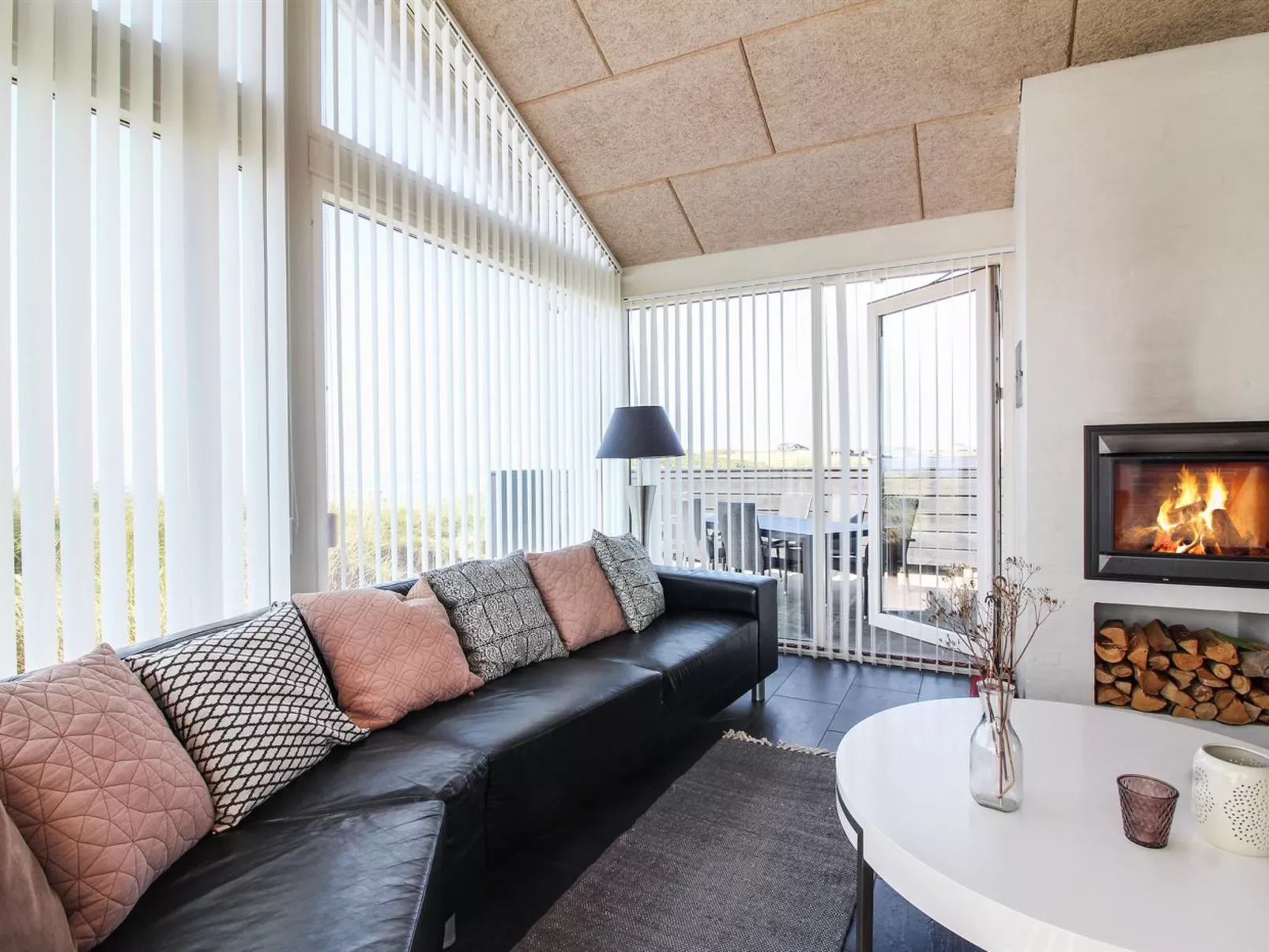 "Antonie" - 95m from the sea-Inside