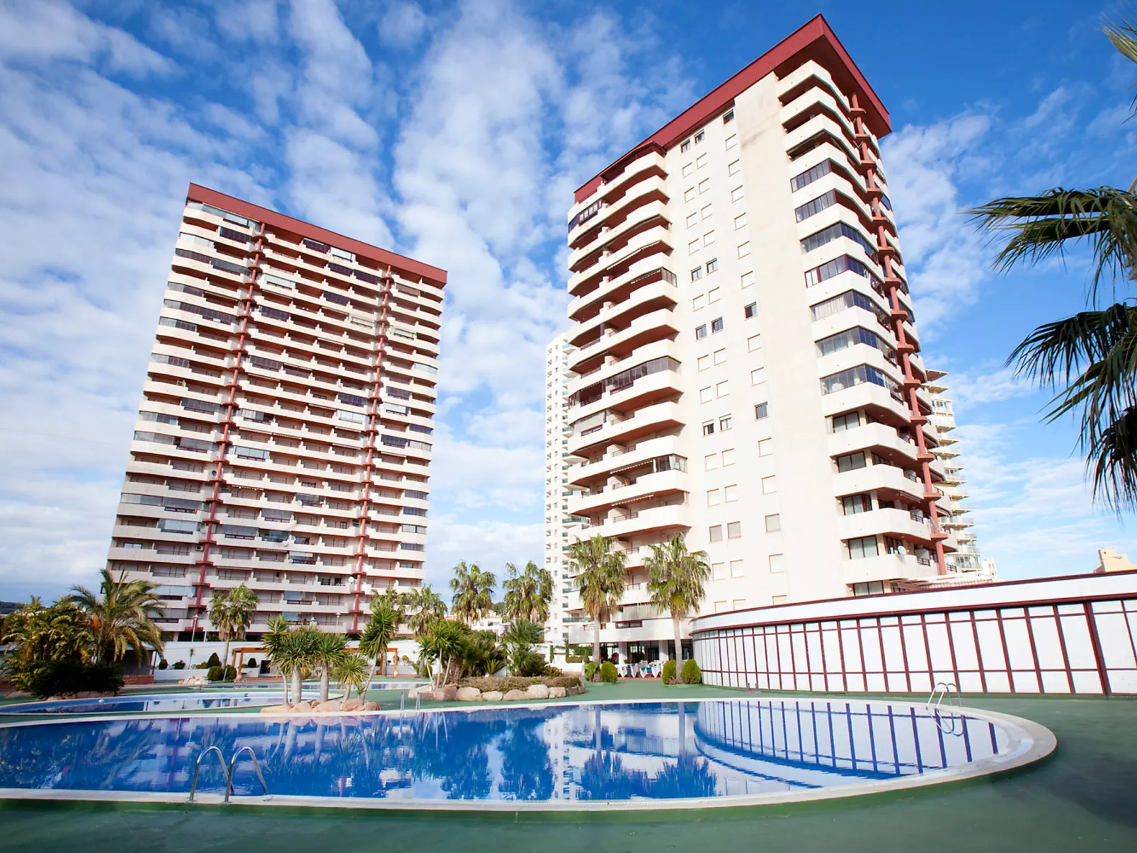 Coral Beach 02-Outside
