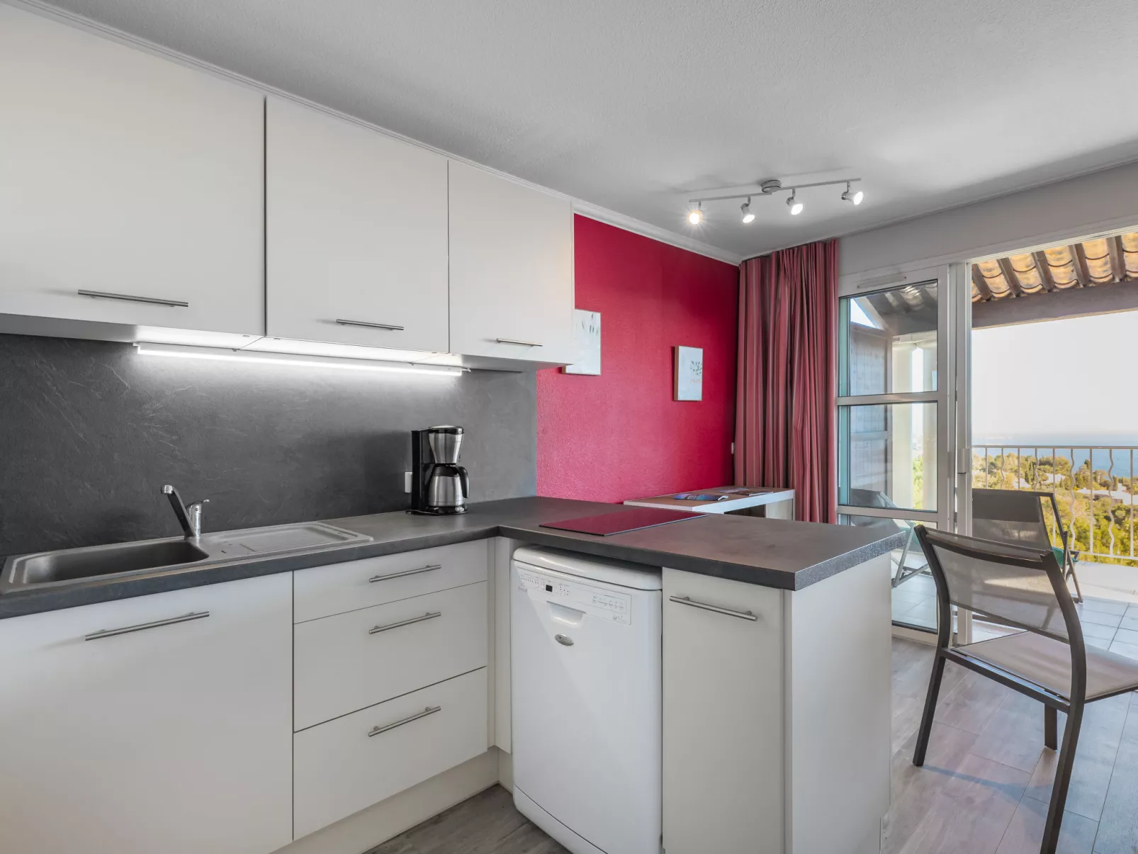 Le Hameau (M1 216)-Dedans