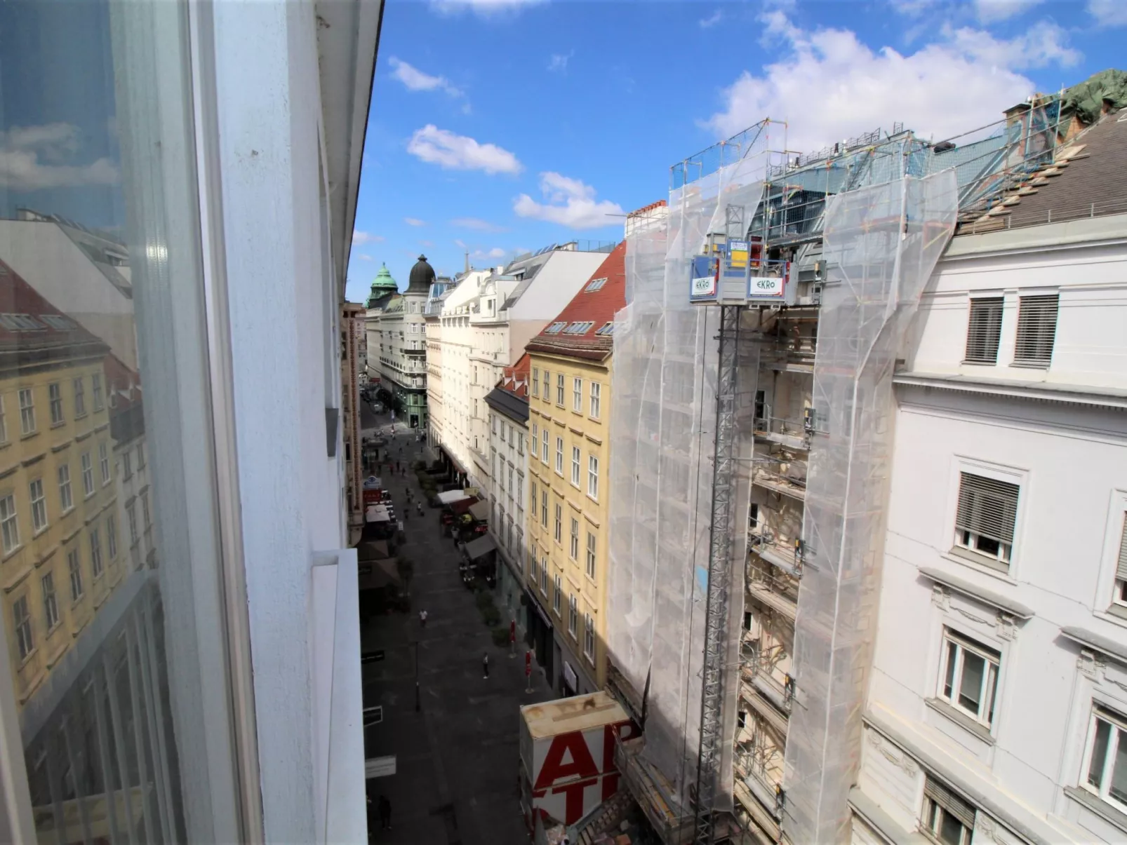 Opera-Outside