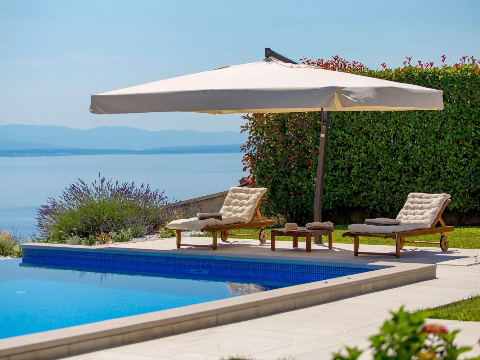 Villa Alpeza-Outside