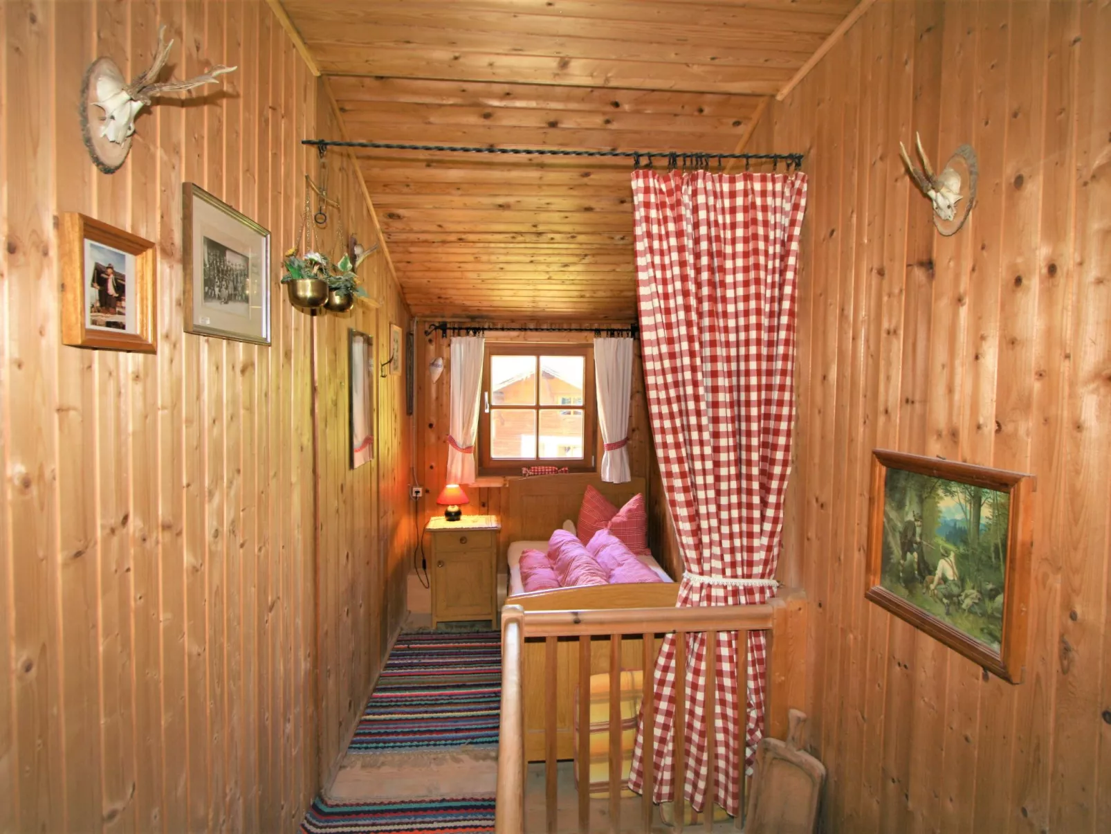 Chalet Antritt-Inside