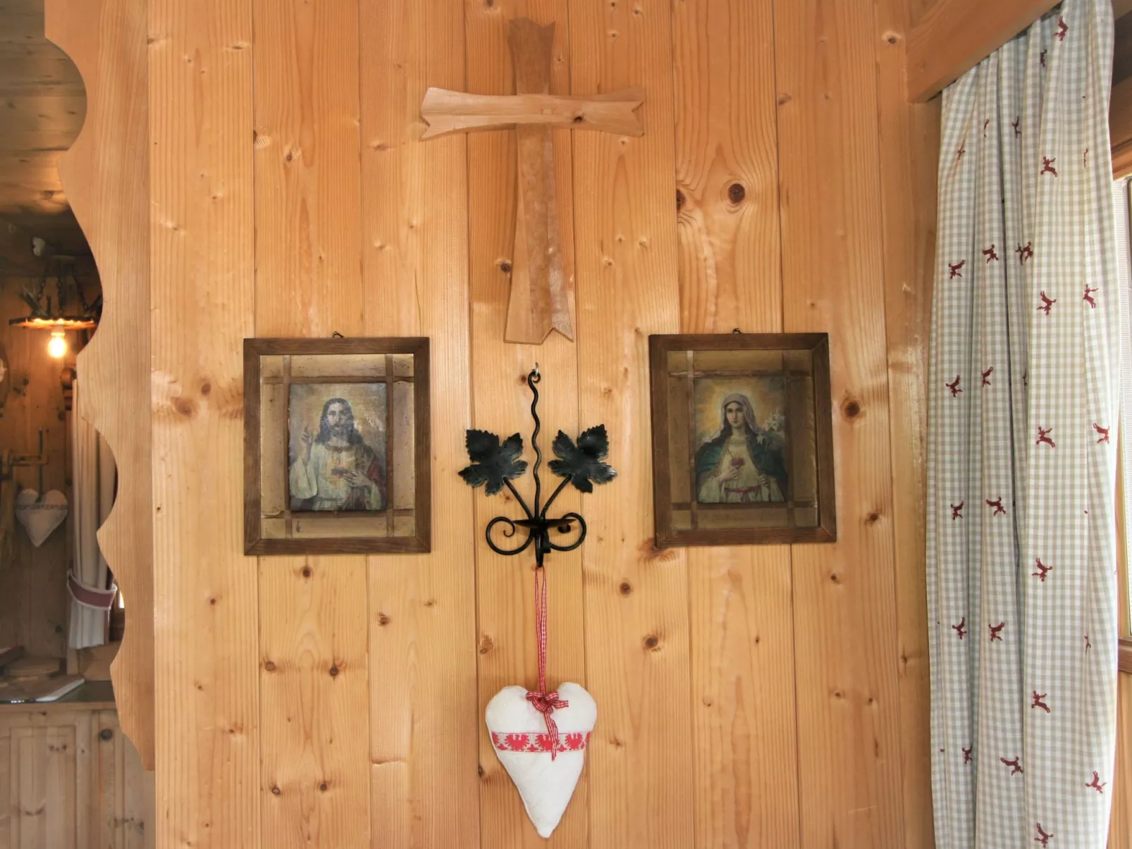 Chalet Antritt-Inside