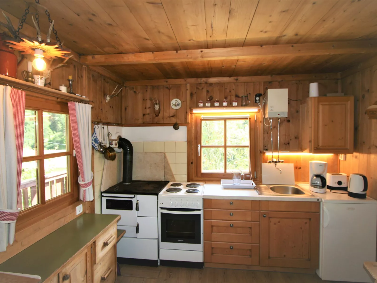 Chalet Antritt-Inside