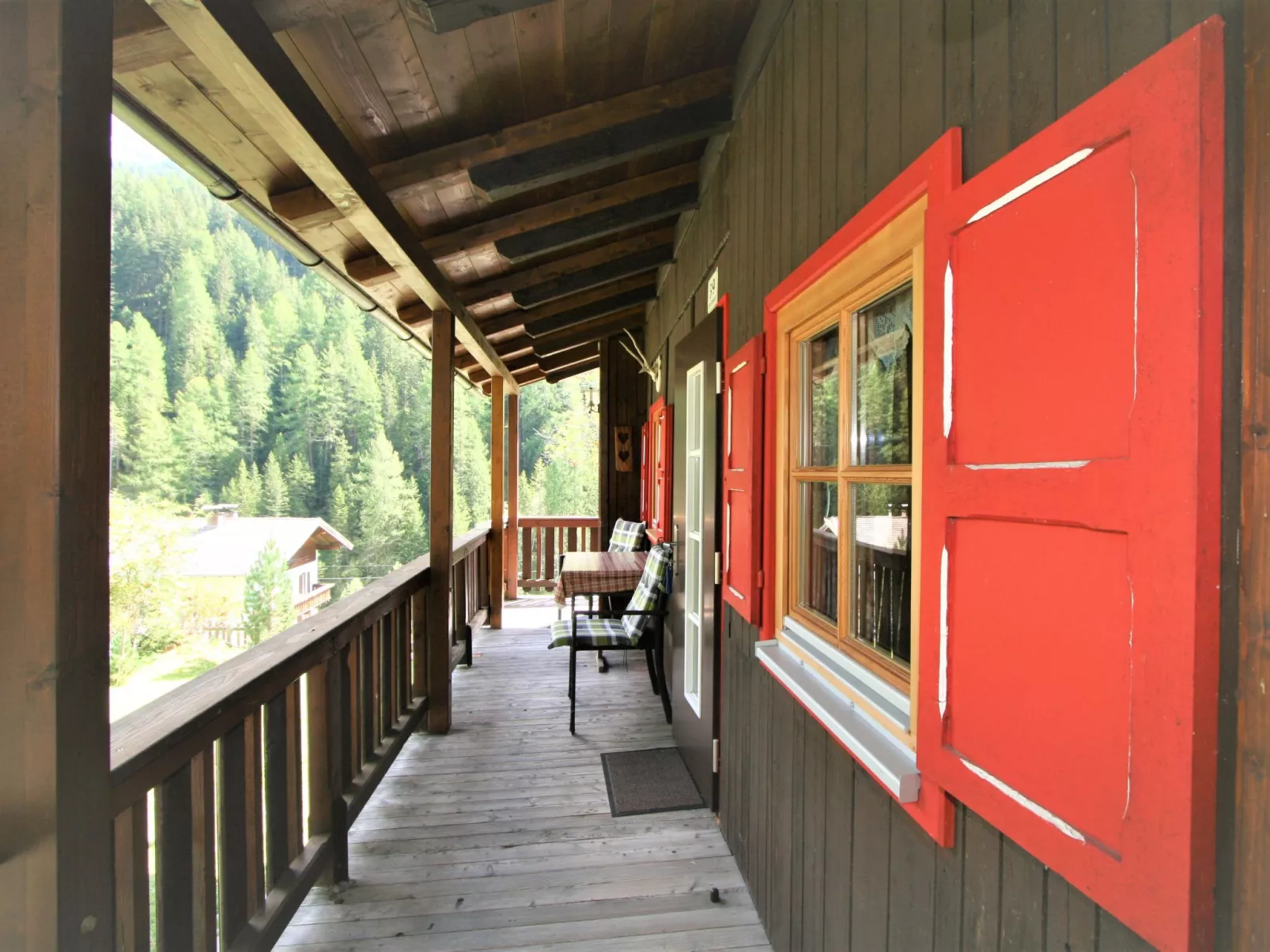 Chalet Antritt-Outside