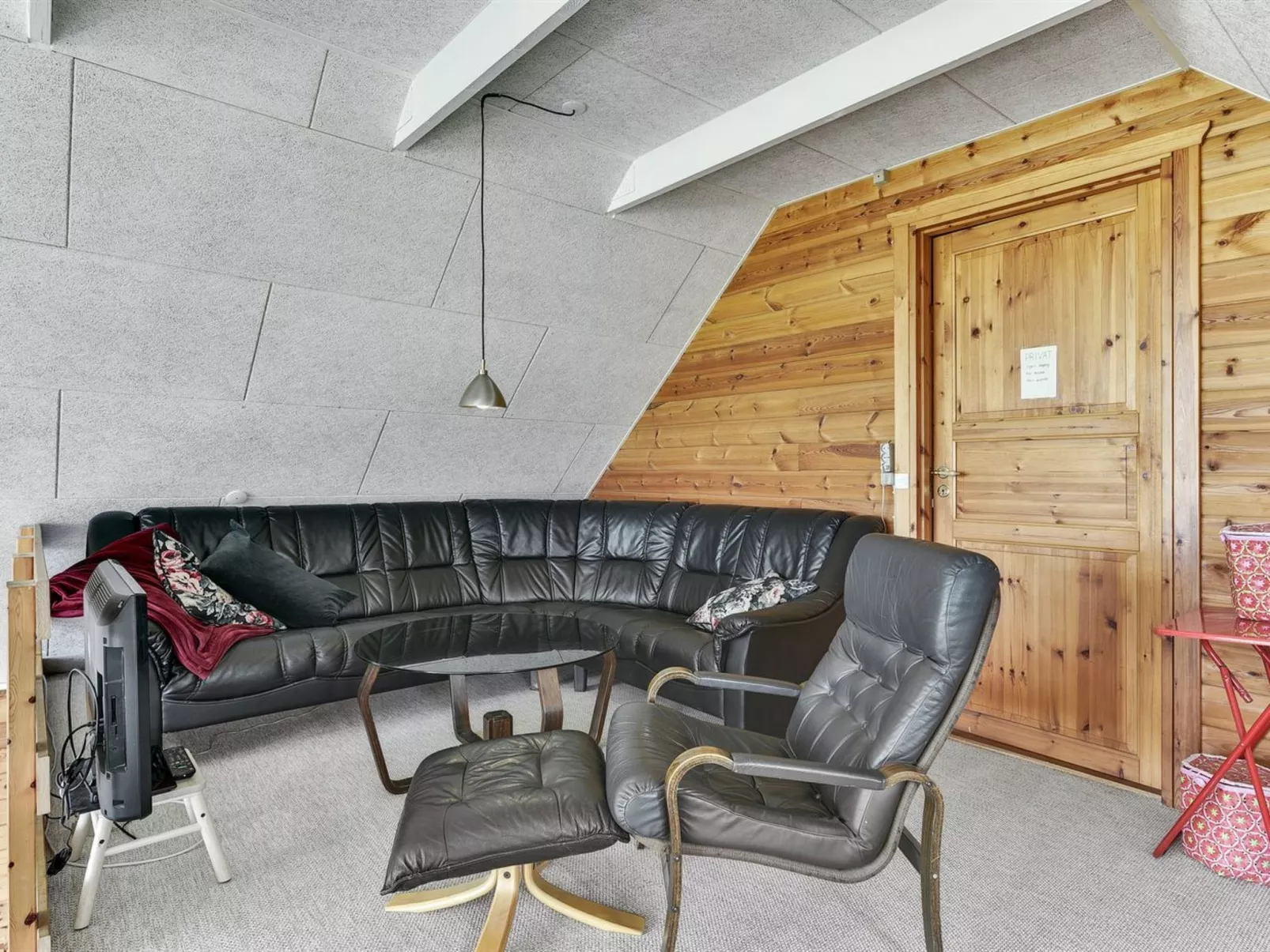 "Ginnie" - 300m from the sea-Inside