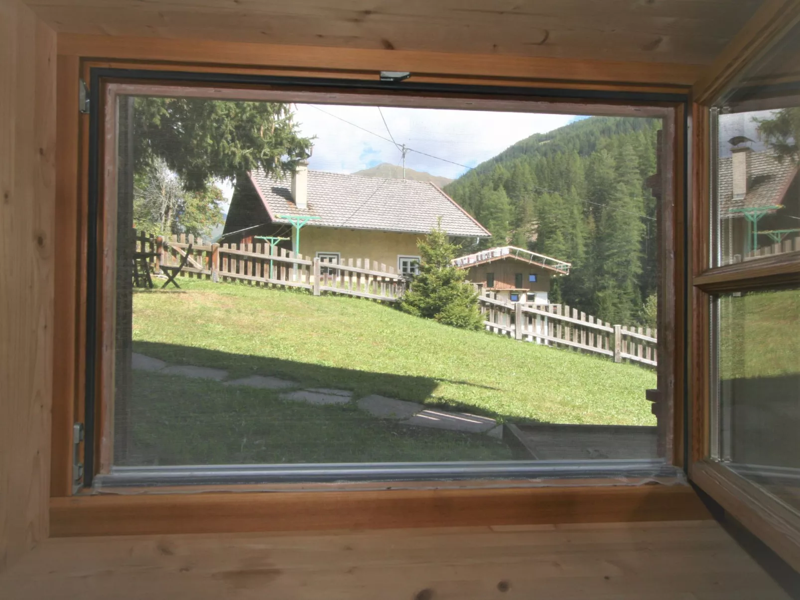 Chalet Antritt-Outside