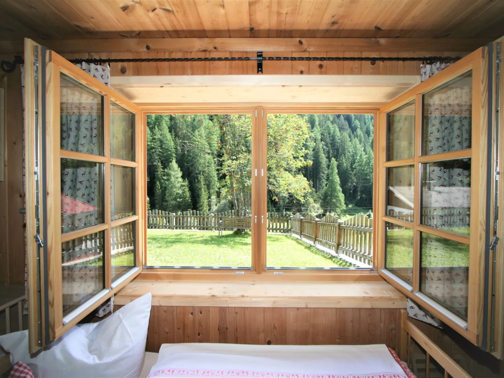 Chalet Antritt-Outside
