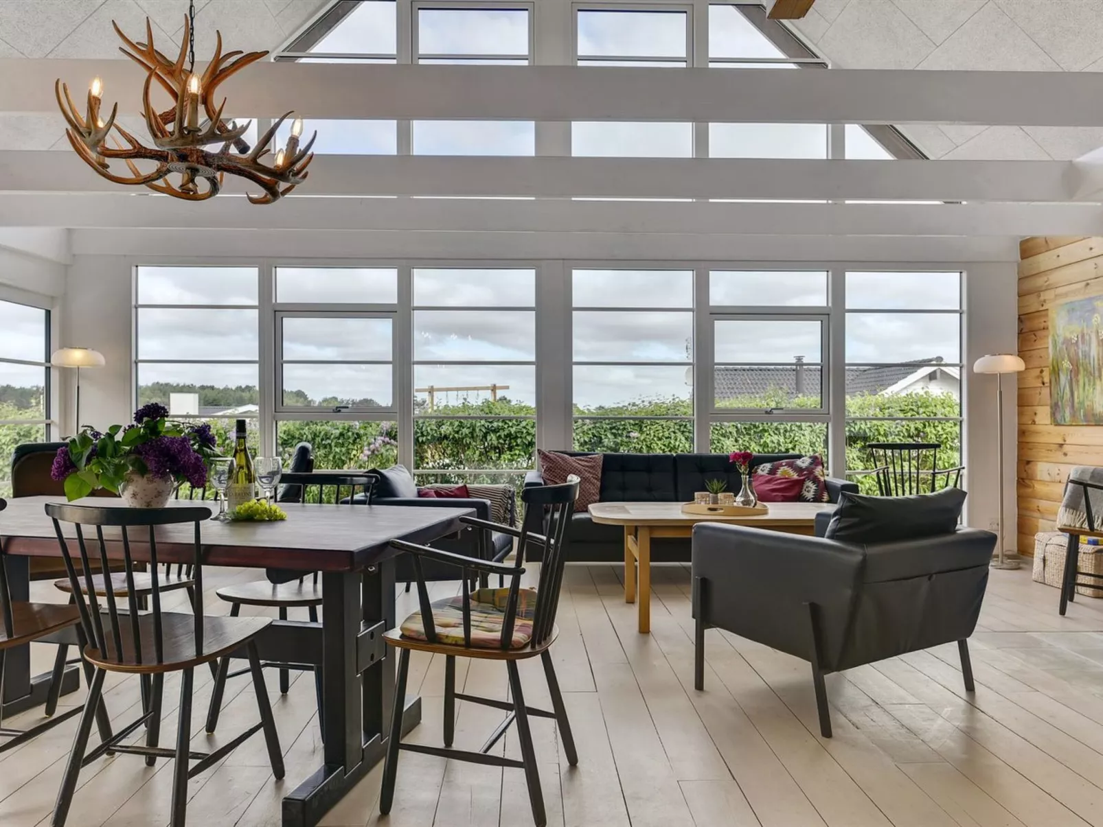 "Ginnie" - 300m from the sea-Inside