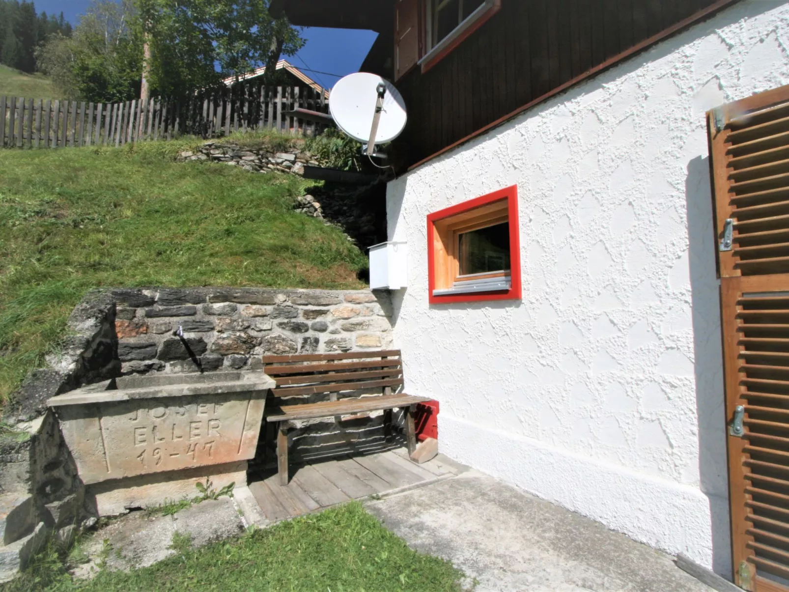 Chalet Antritt-Outside