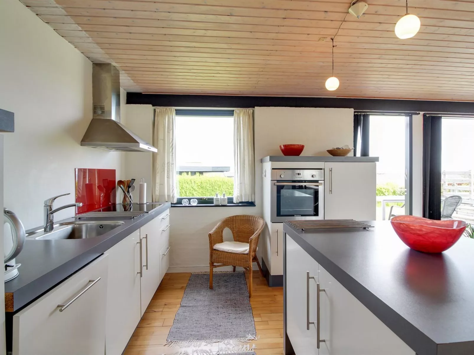 "Kiowa" - 100m from the sea-Dedans