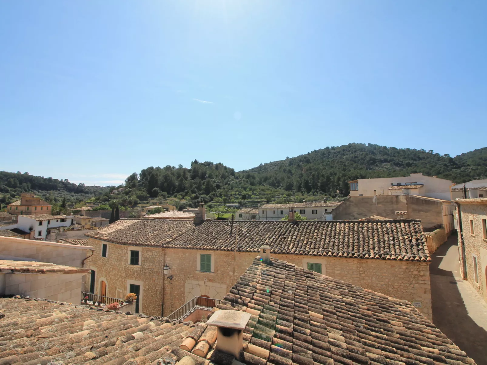 Biniarroi Charm & Quality-Outside