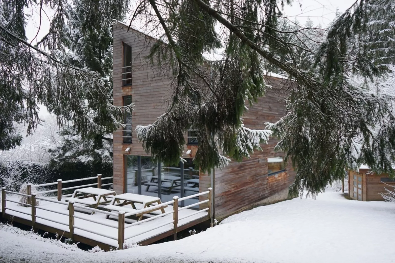 La Dolina-Exterior winter