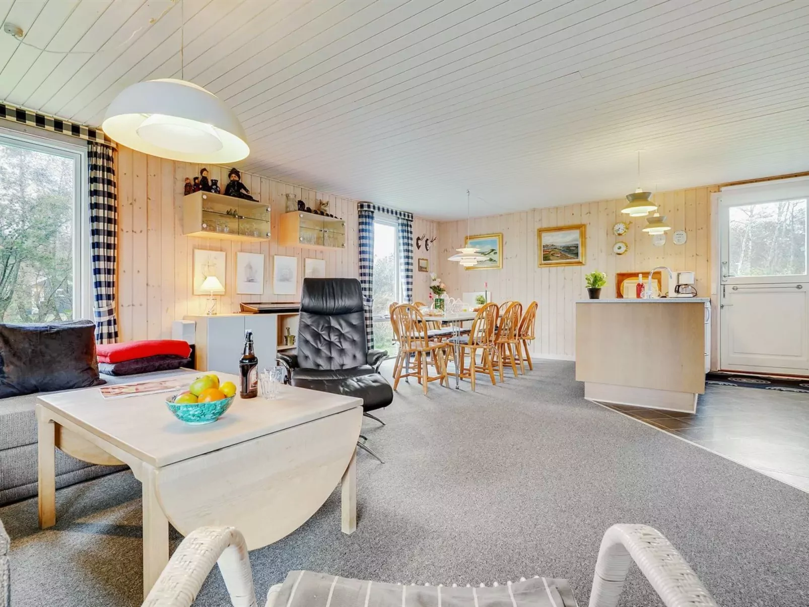 "Patrice" - 2km from the sea-Inside