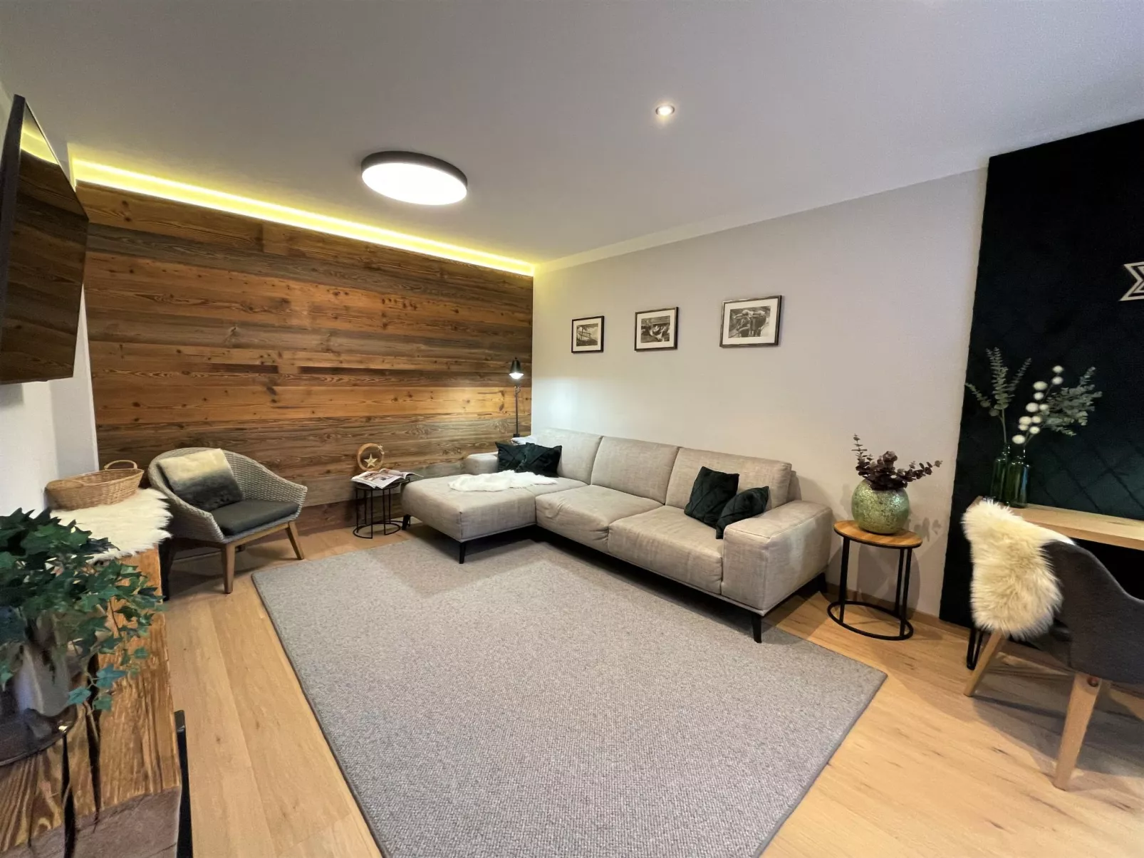Panorama Chalet Tirol-Inside