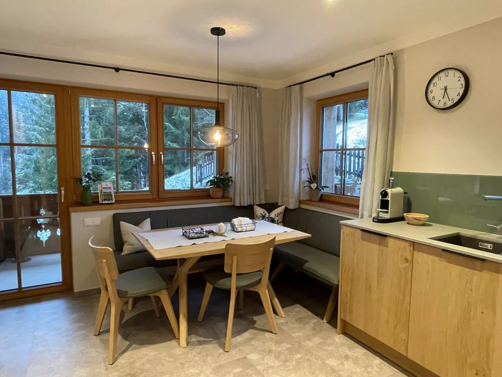 Panorama Chalet Tirol-Inside