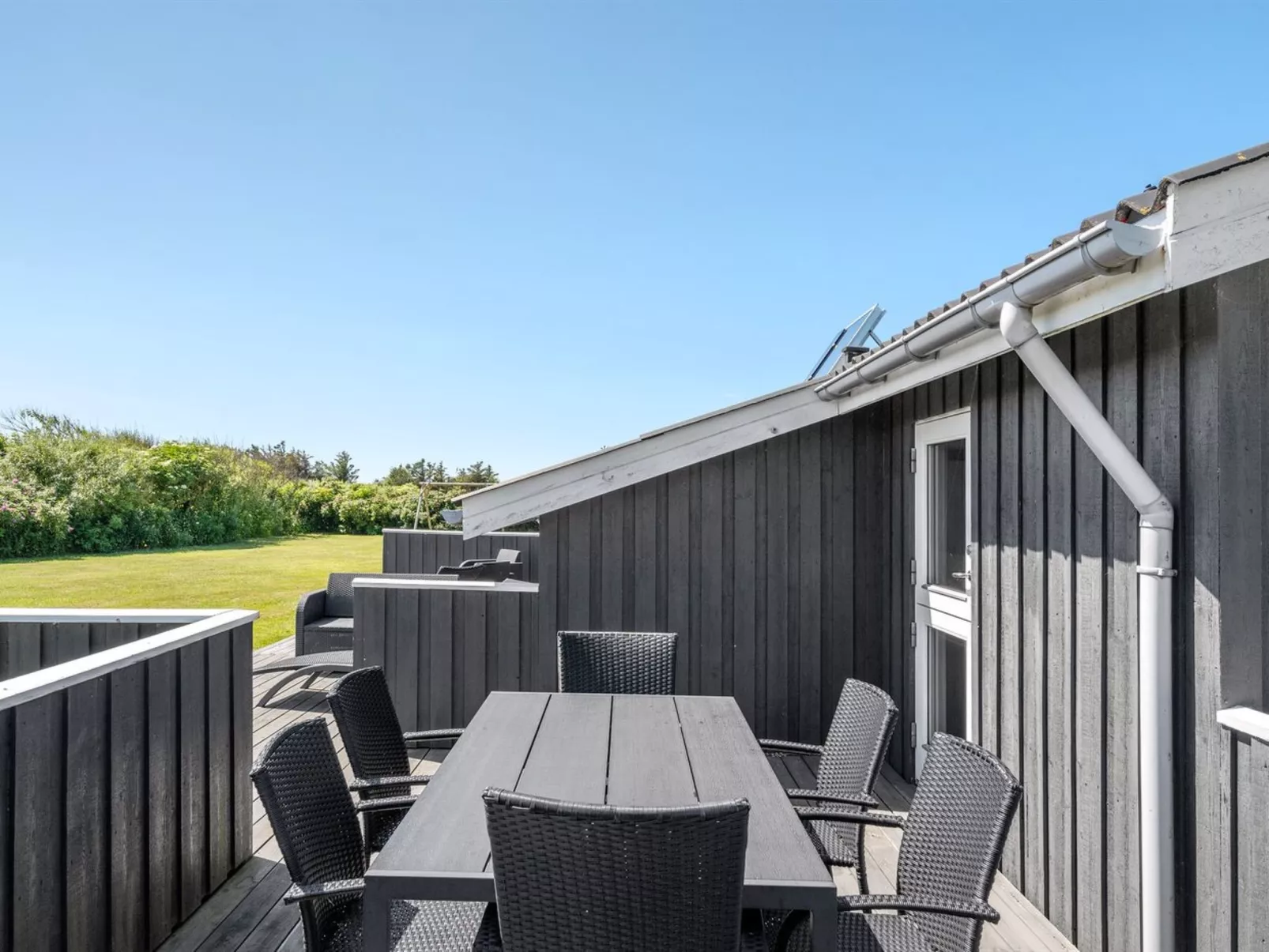 "Biarni" - 300m from the sea-Outside