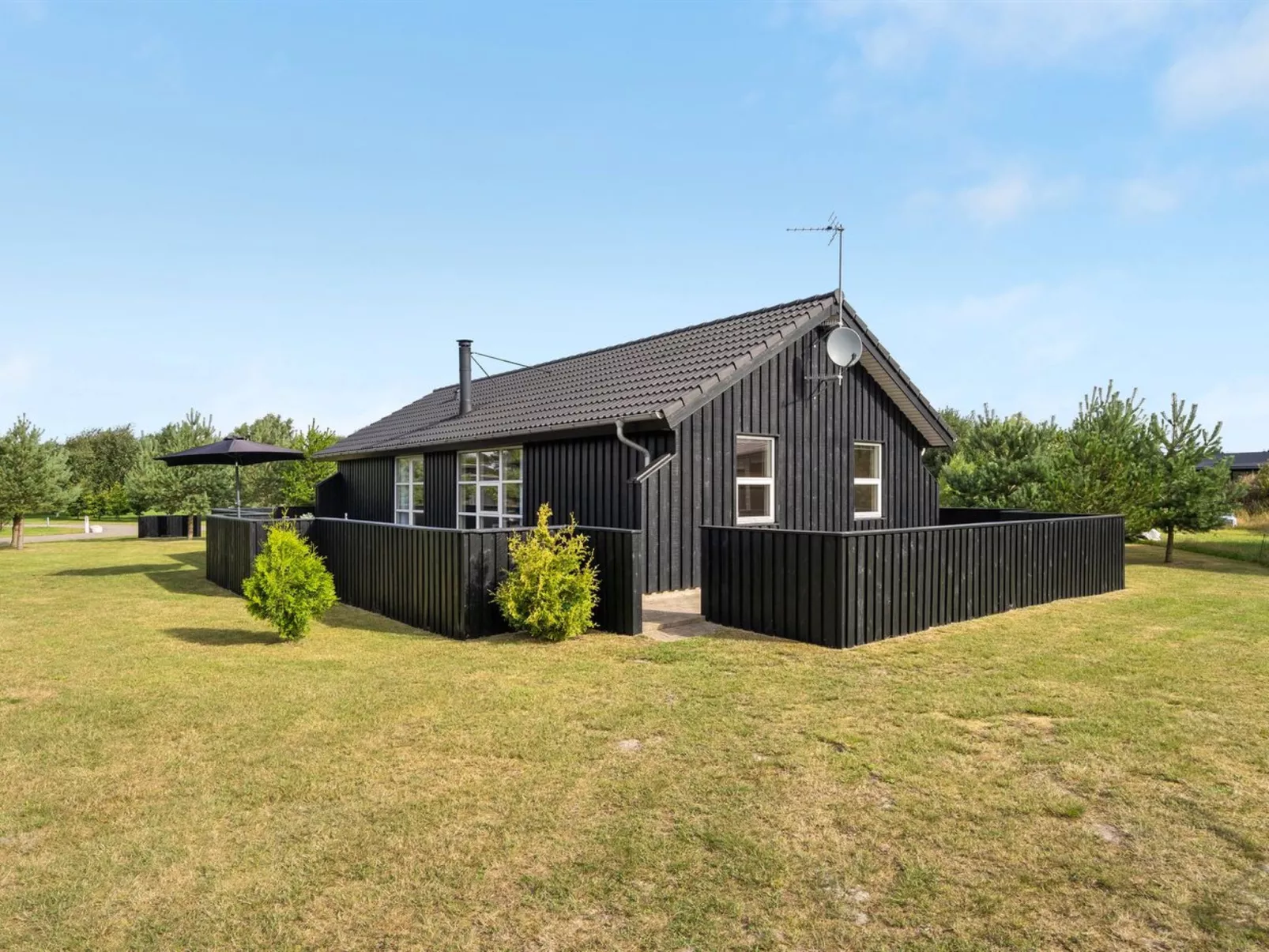 "Thure" - 1km from the sea-Drinnen