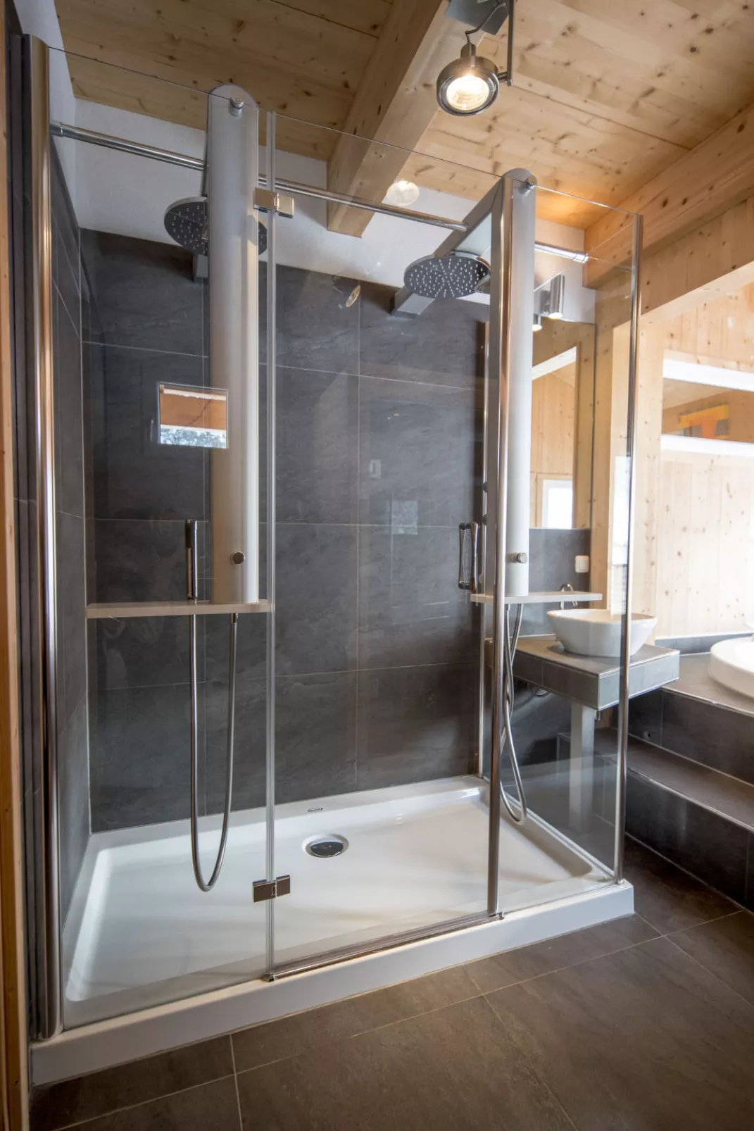 #19 mit IR-Sauna und Sprudelbad-Drinnen