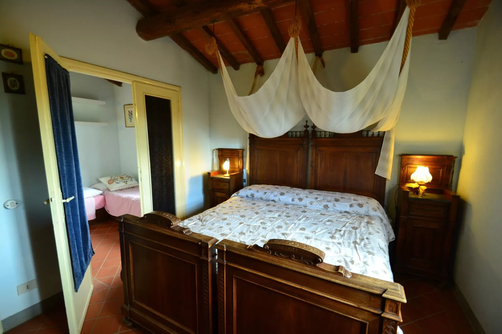 Geraneo-Bedroom