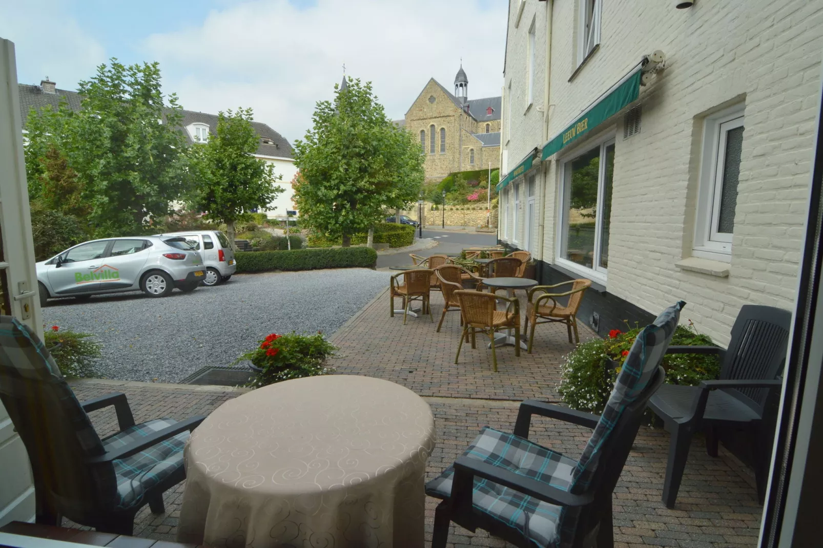 Roos-Terrace balcony