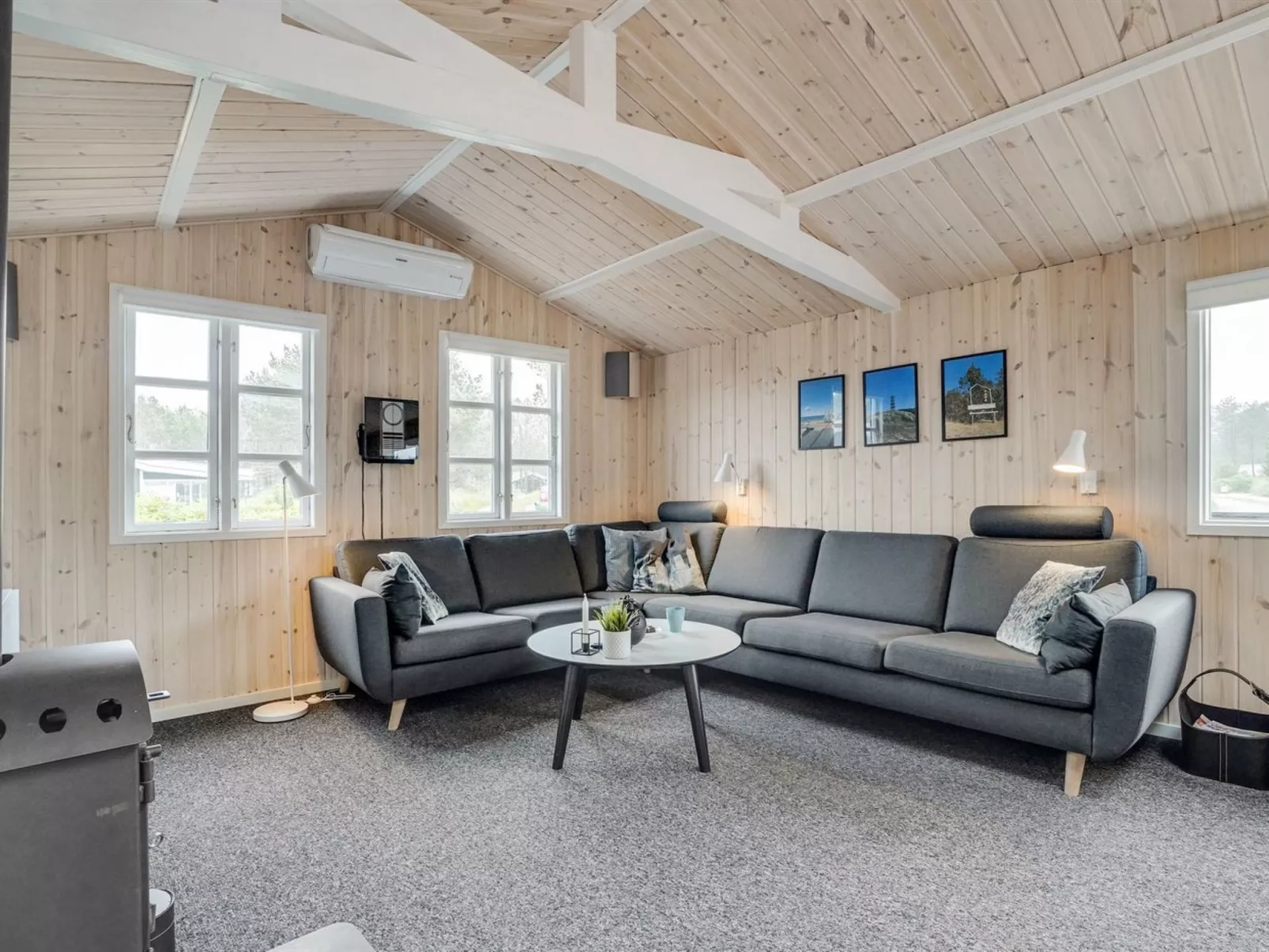 "Eldert" - 1.2km from the sea-Inside