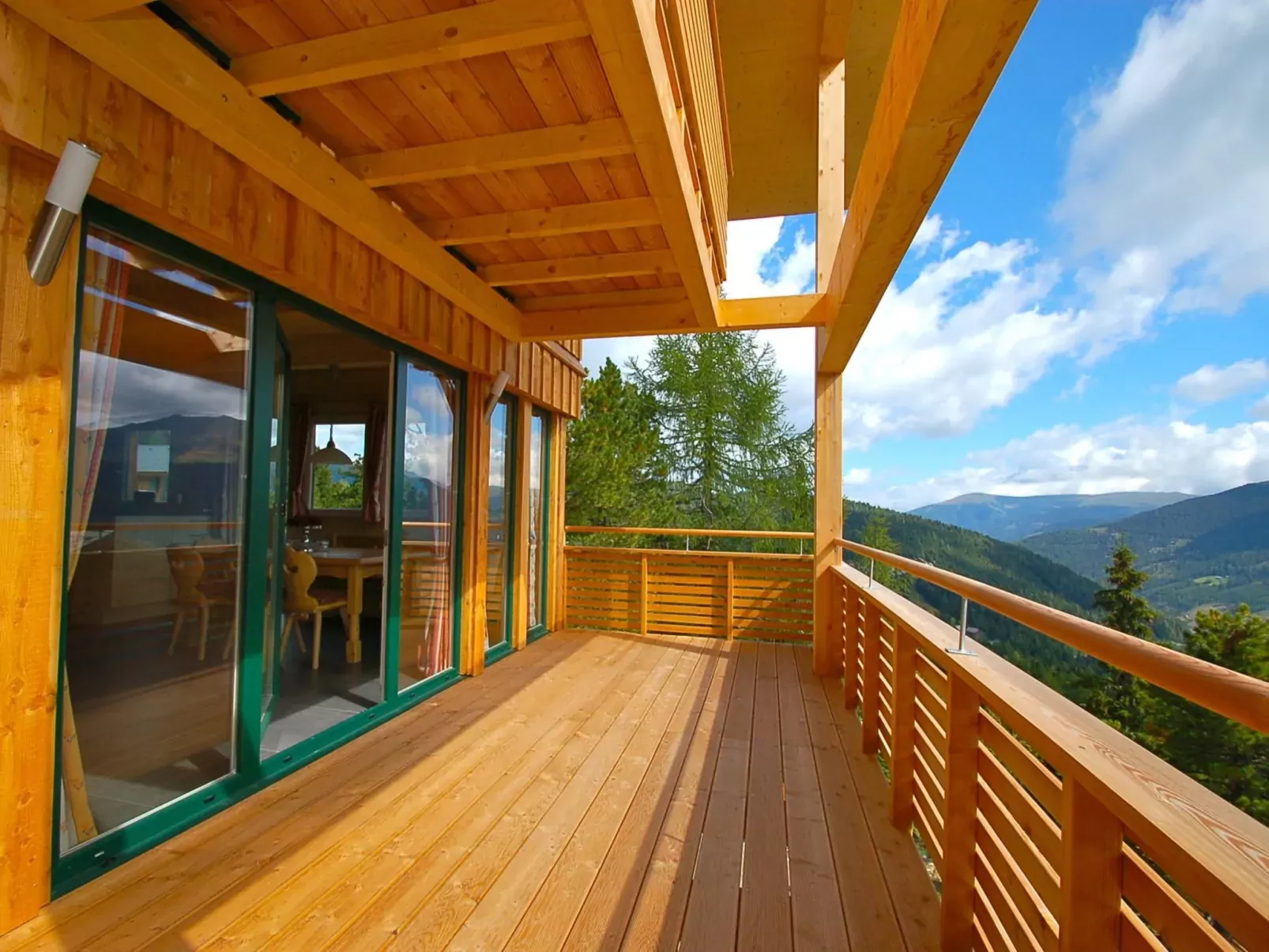 #1 mit IR-Sauna&Sprudelbad innen-Outside