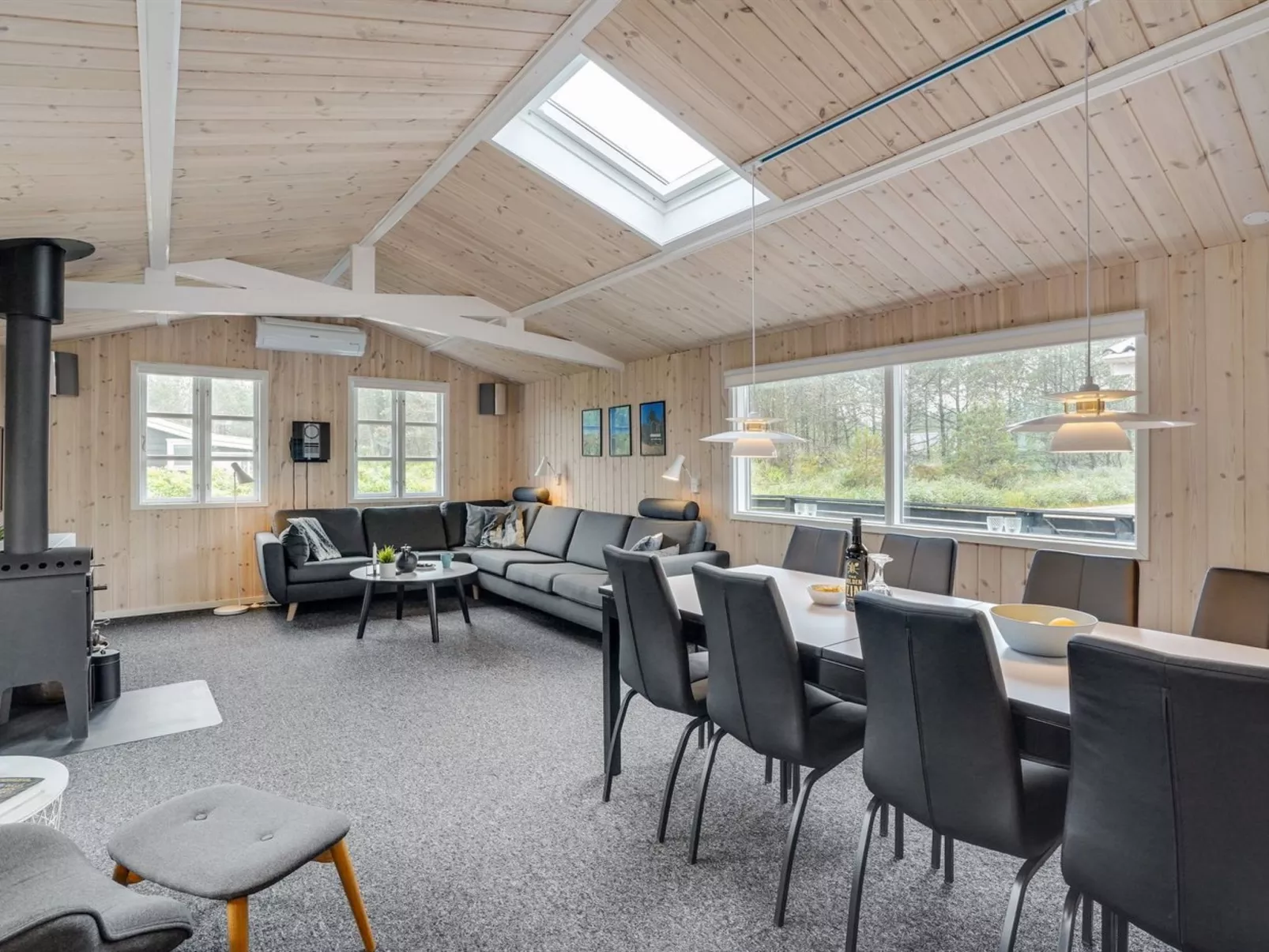 "Eldert" - 1.2km from the sea-Inside