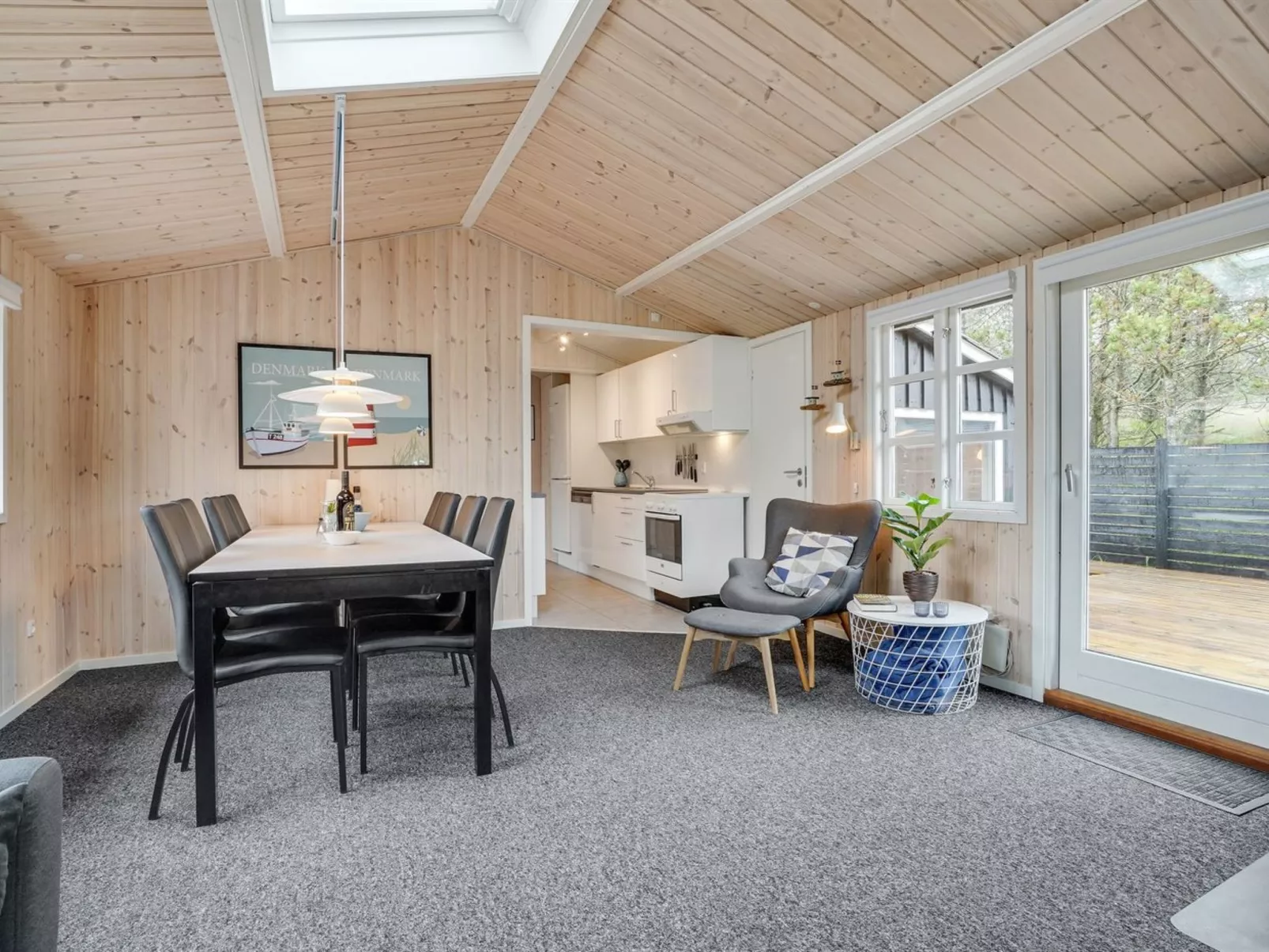 "Eldert" - 1.2km from the sea-Inside