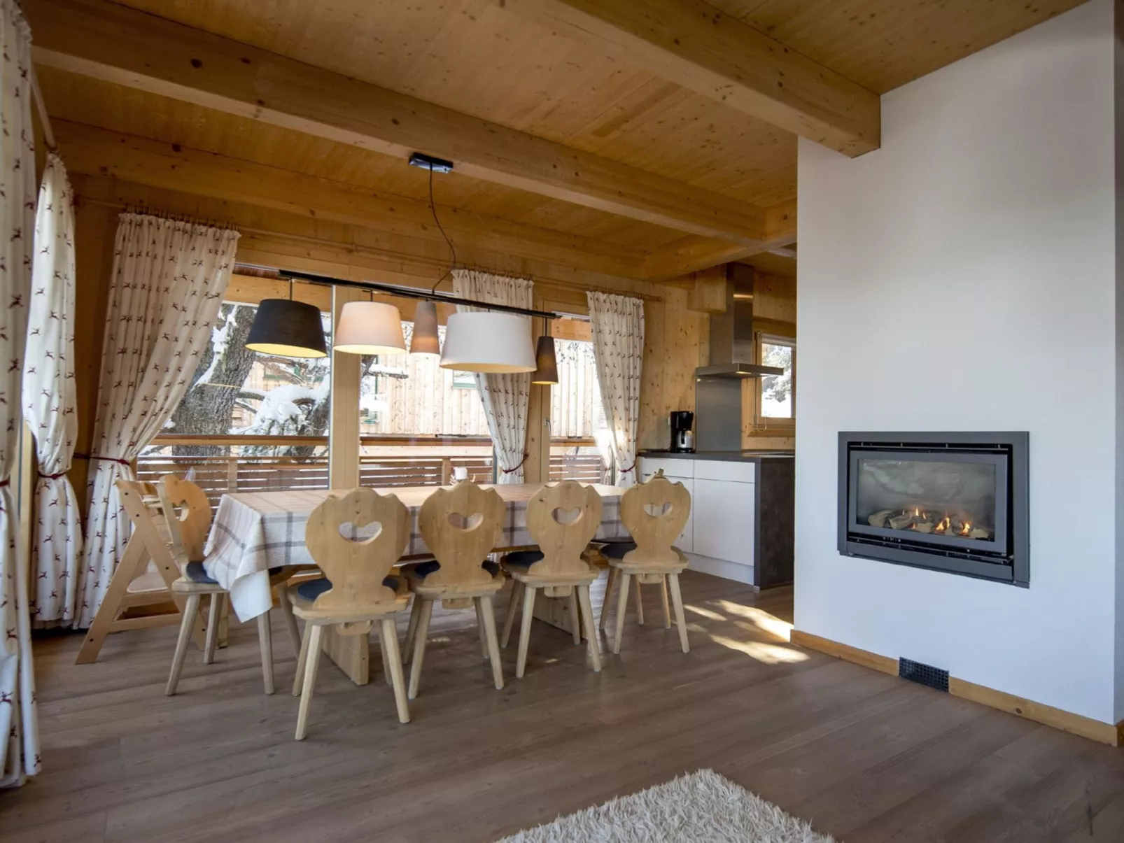 #2 mit IR-Sauna & Sprudelwanne innen-Inside