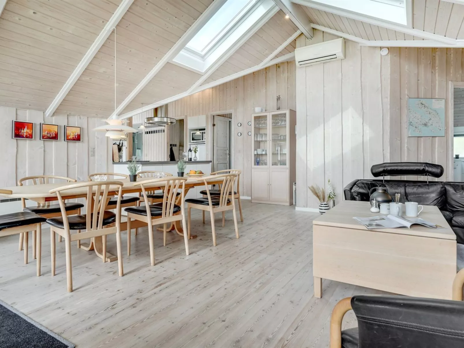"Annvy" - 200m from the sea-Inside
