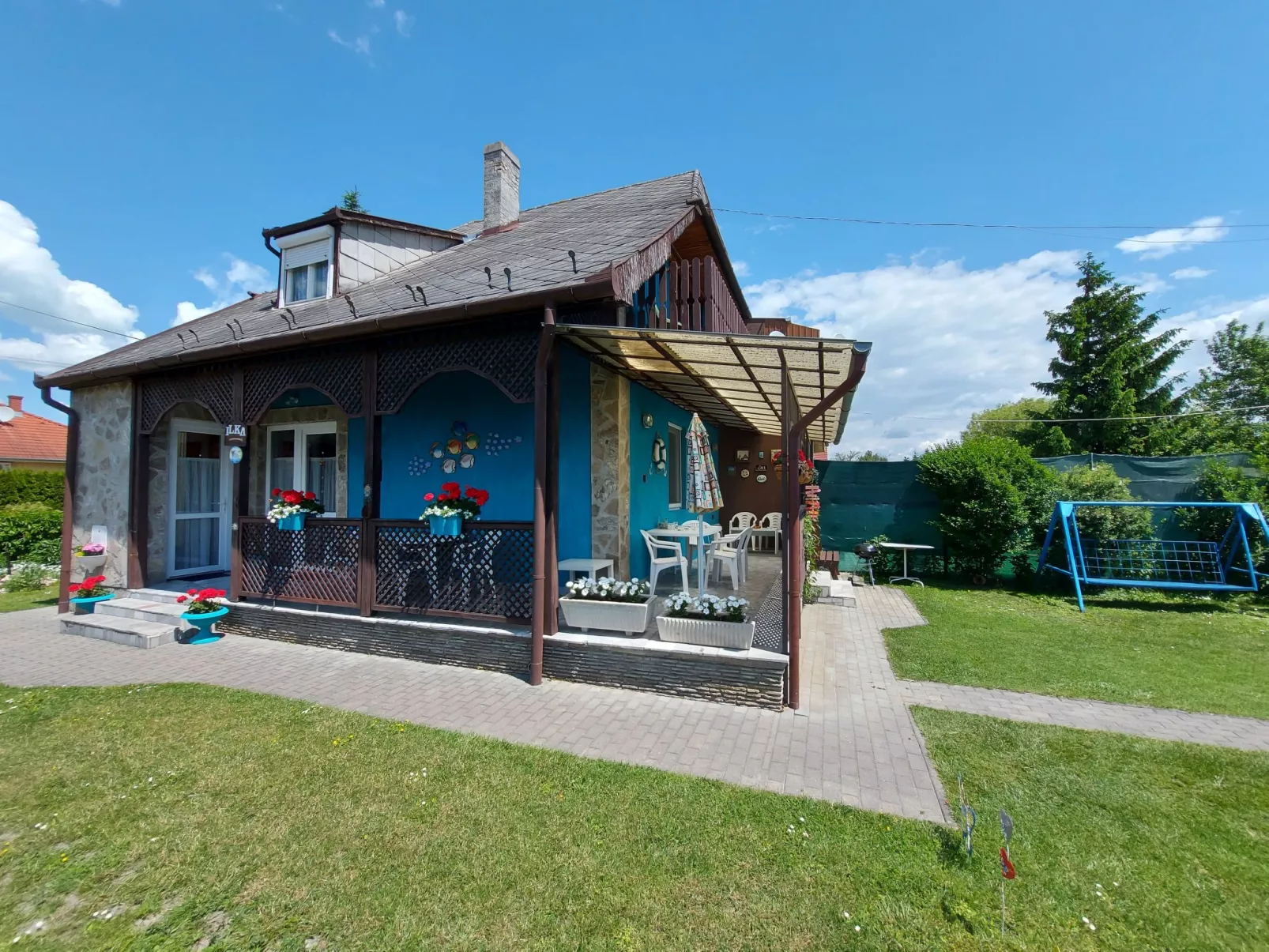 Gagarin 1 (MAF136)-Outside