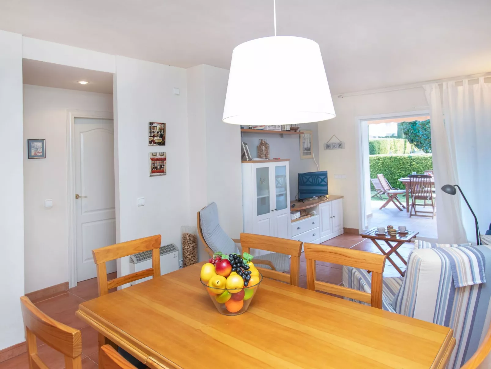 GreenMar B Down/bajo acceso piscina/Pool-Dedans