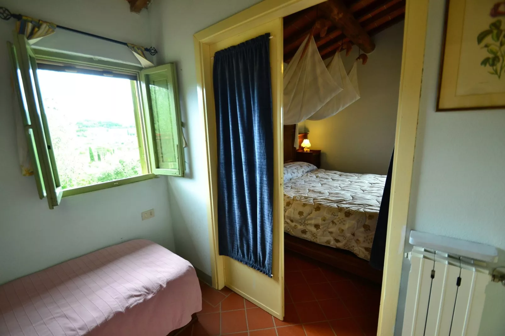 Geraneo-Bedroom