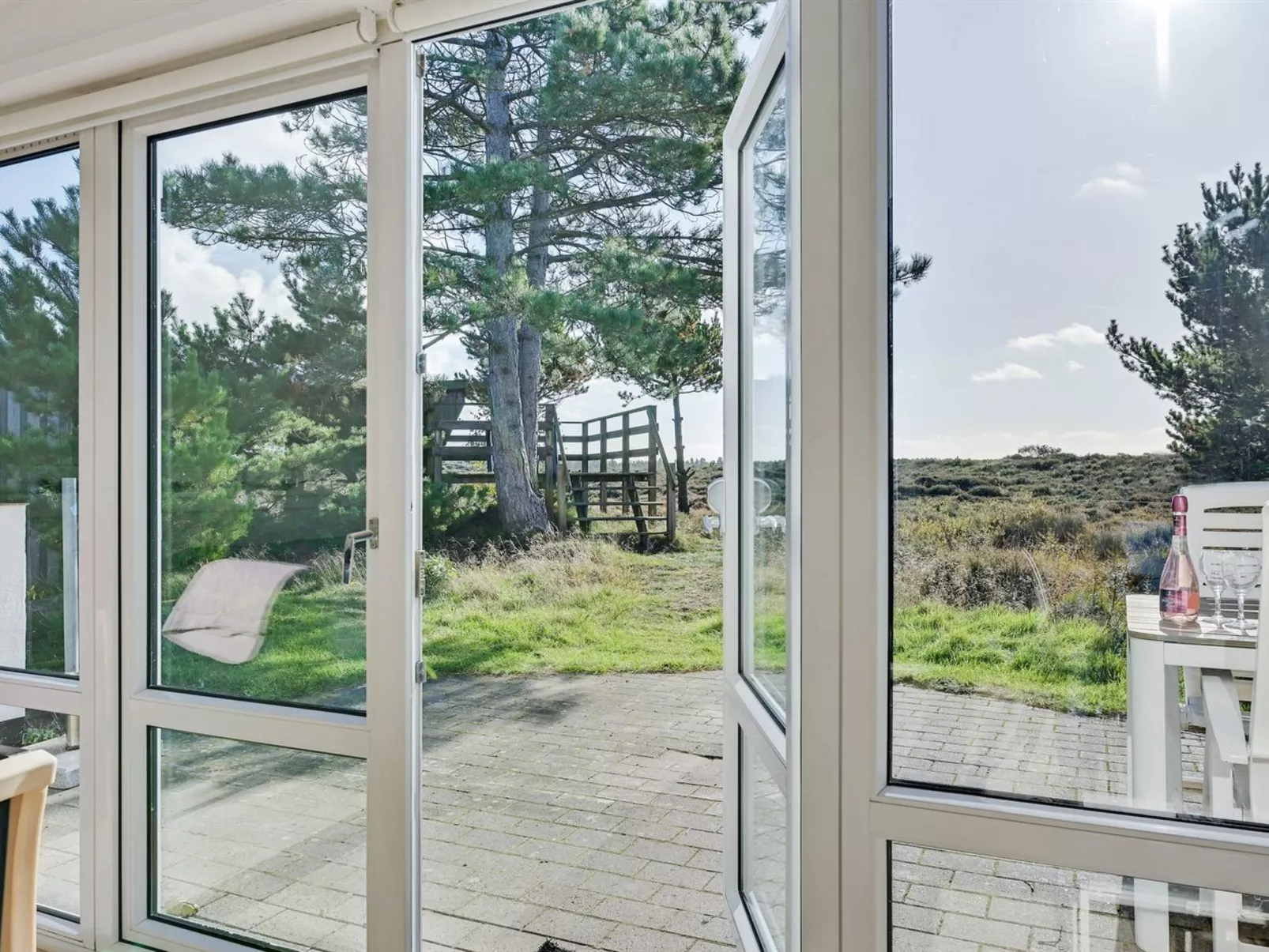 "Trana" - 2km from the sea-Inside