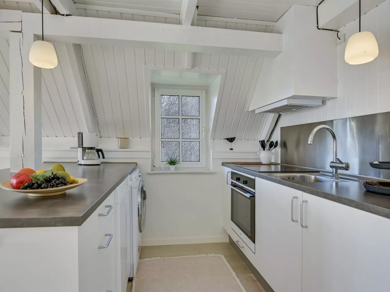 "Trana" - 2km from the sea-Inside