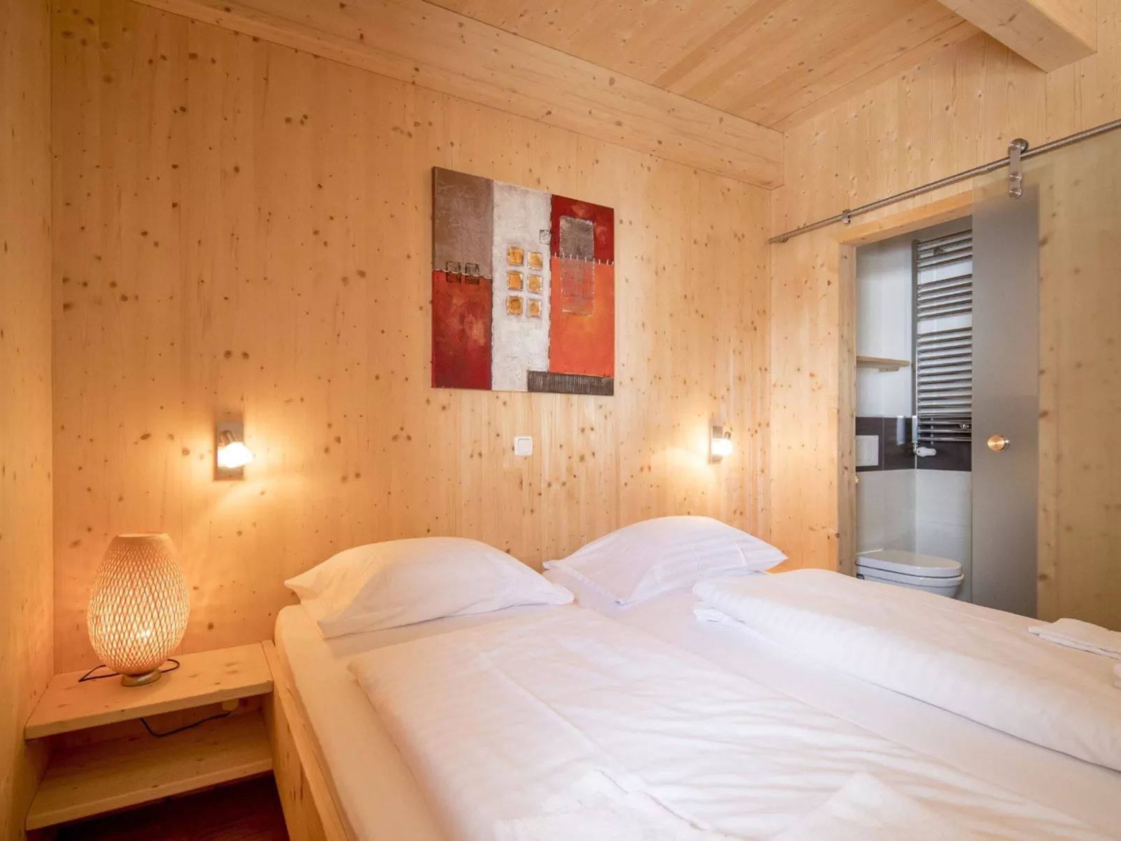 # 6 mit IR-Sauna und Sprudelwanne Innen-Inside