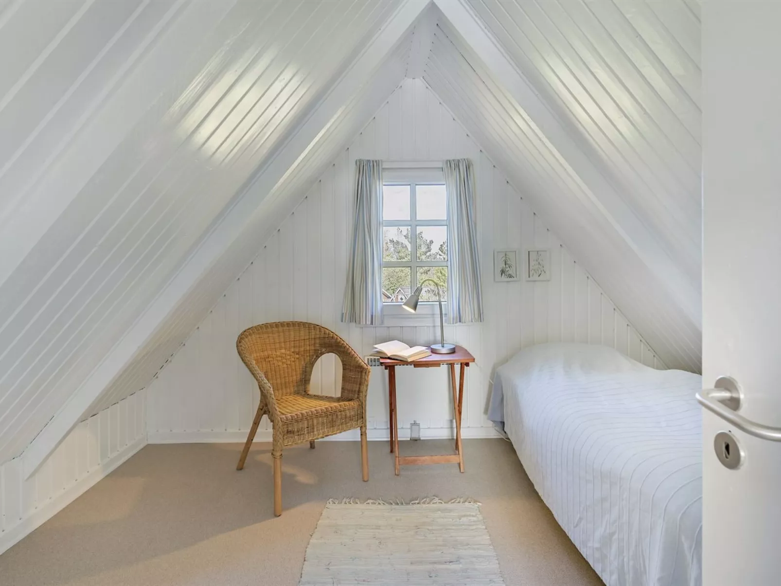 "Trana" - 2km from the sea-Inside