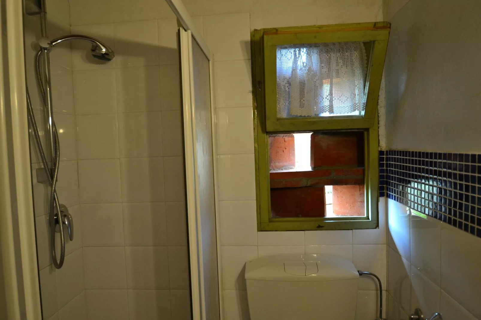 Geraneo-Bathroom