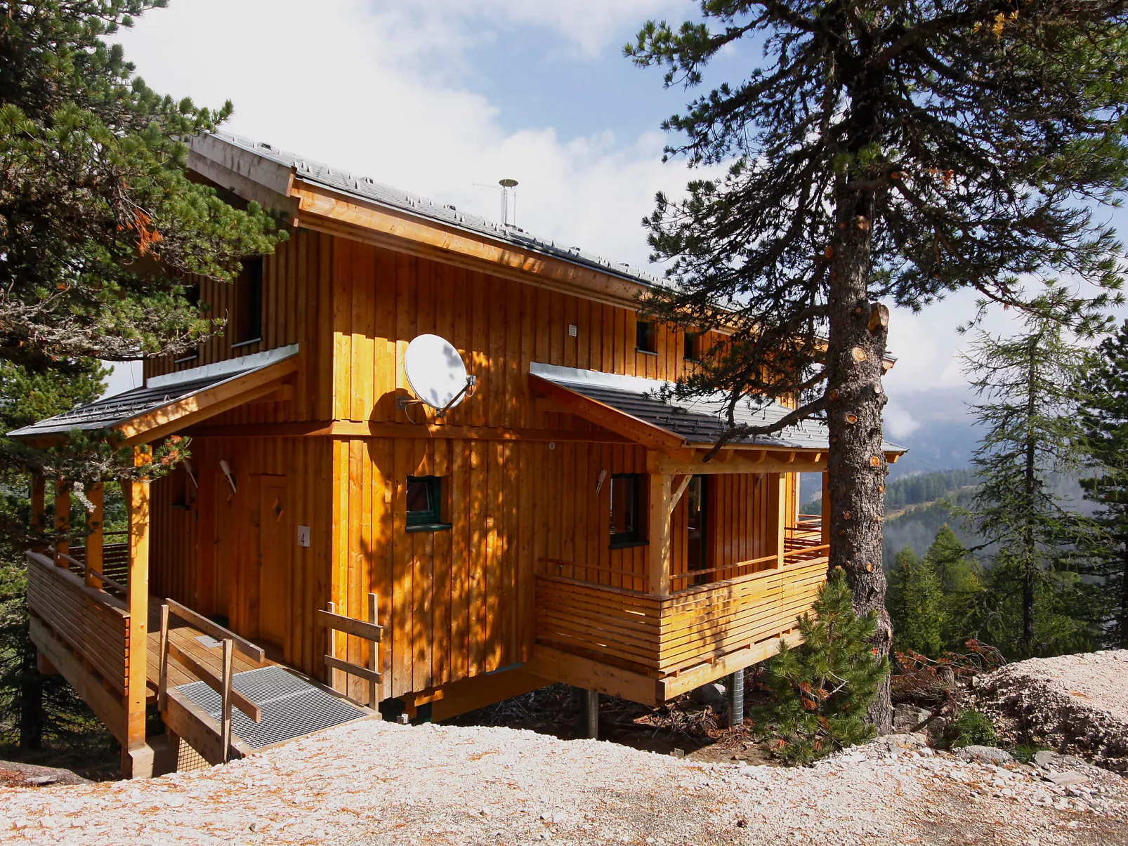 # 8 mit IR-Sauna&Sprudelwanne-Outside