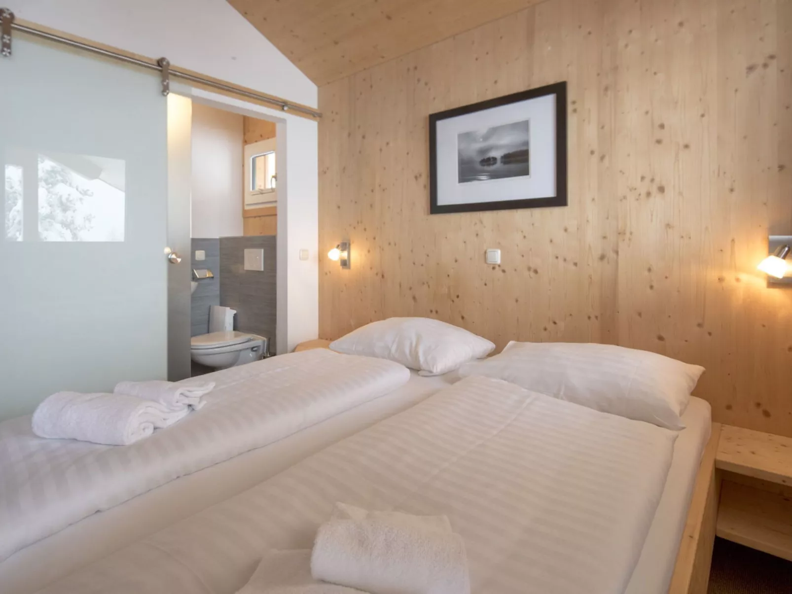 #10 mit Sauna und Sprudelbad Innen-Inside