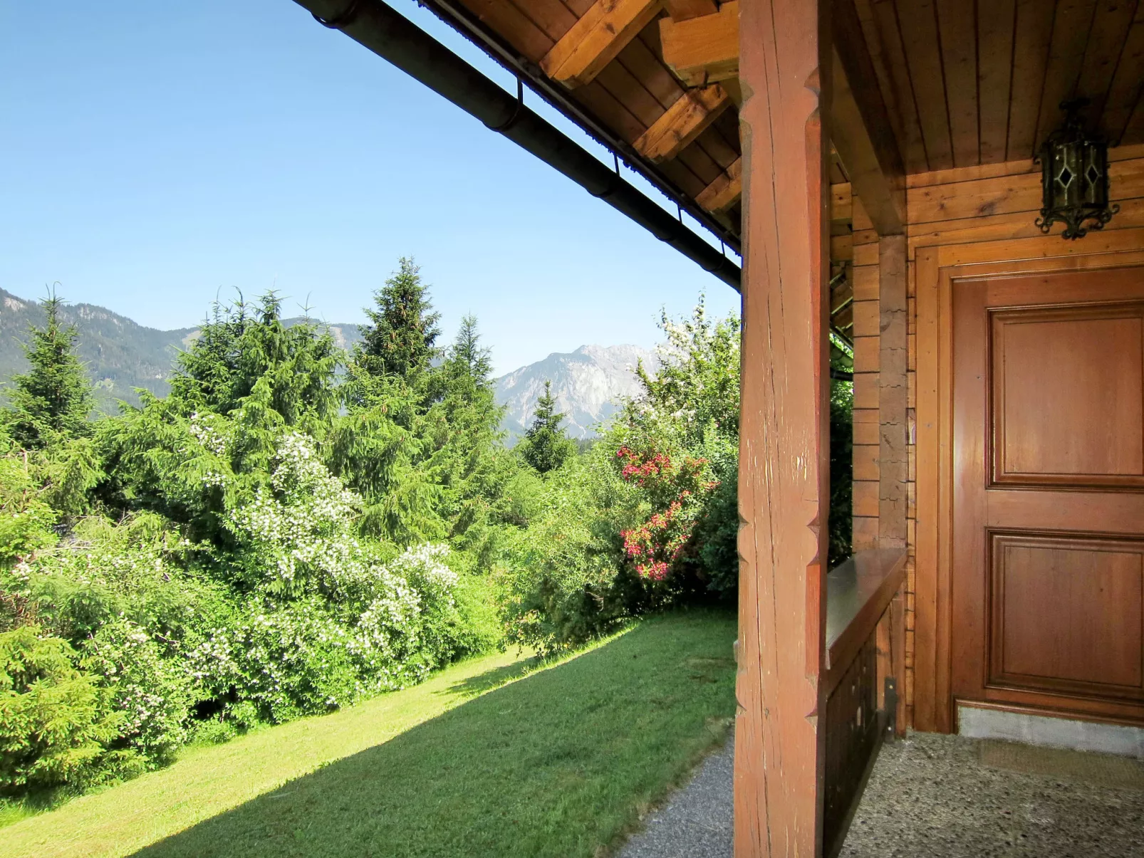 Simons Blockhütte-Outside