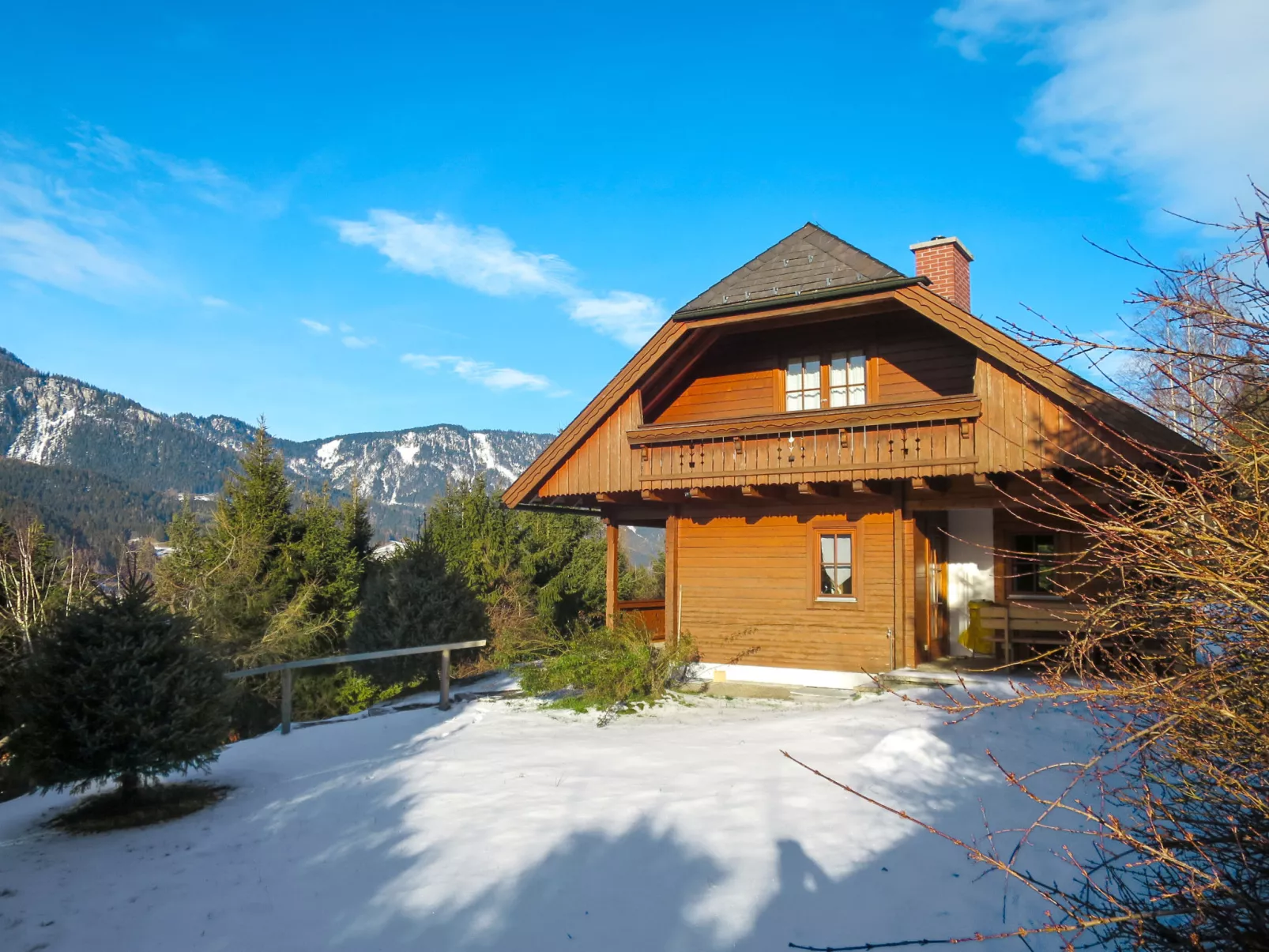 Simons Blockhütte-Outside
