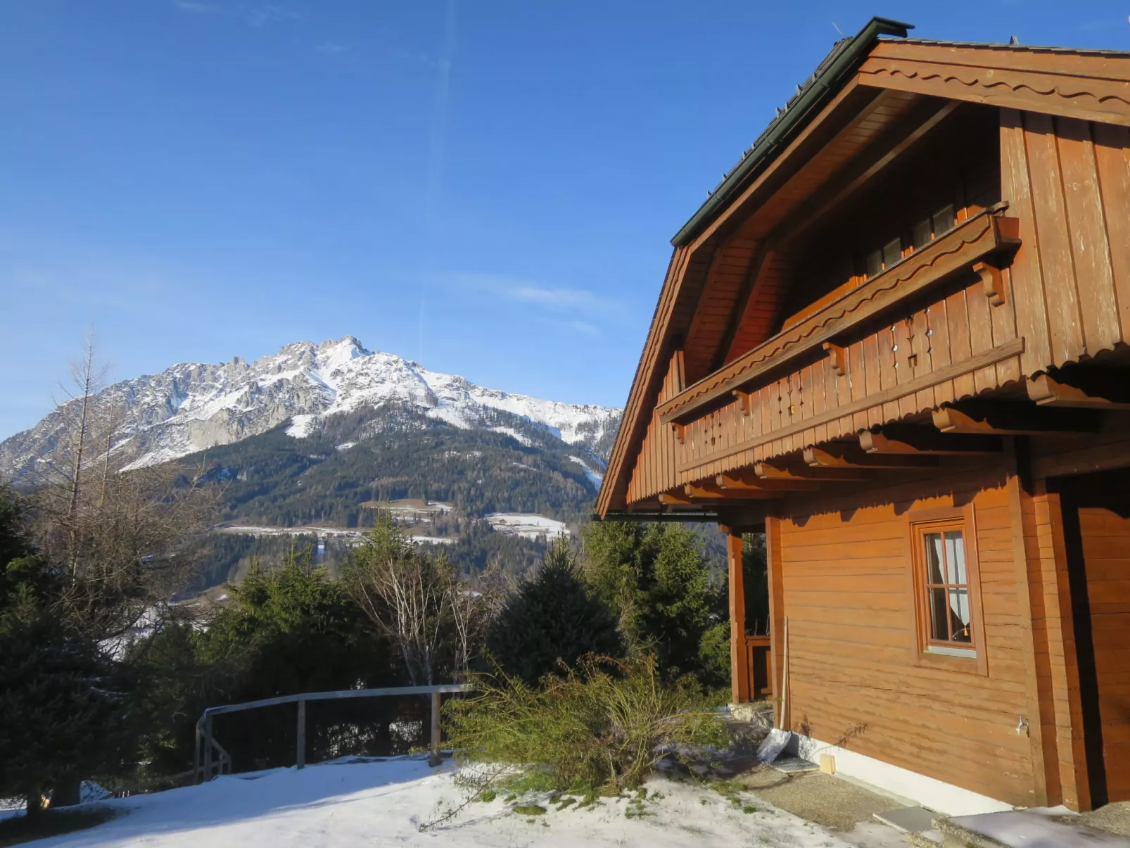 Simons Blockhütte-Outside