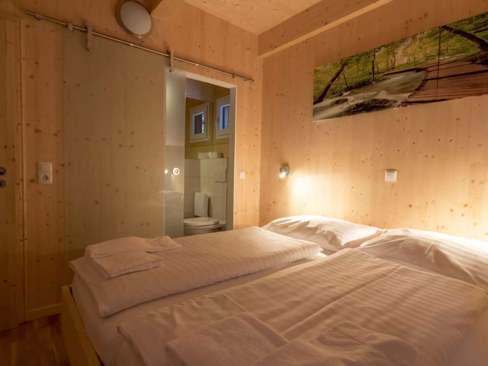 #27 mit IR-Sauna und Sprudelbad Innen-Inside