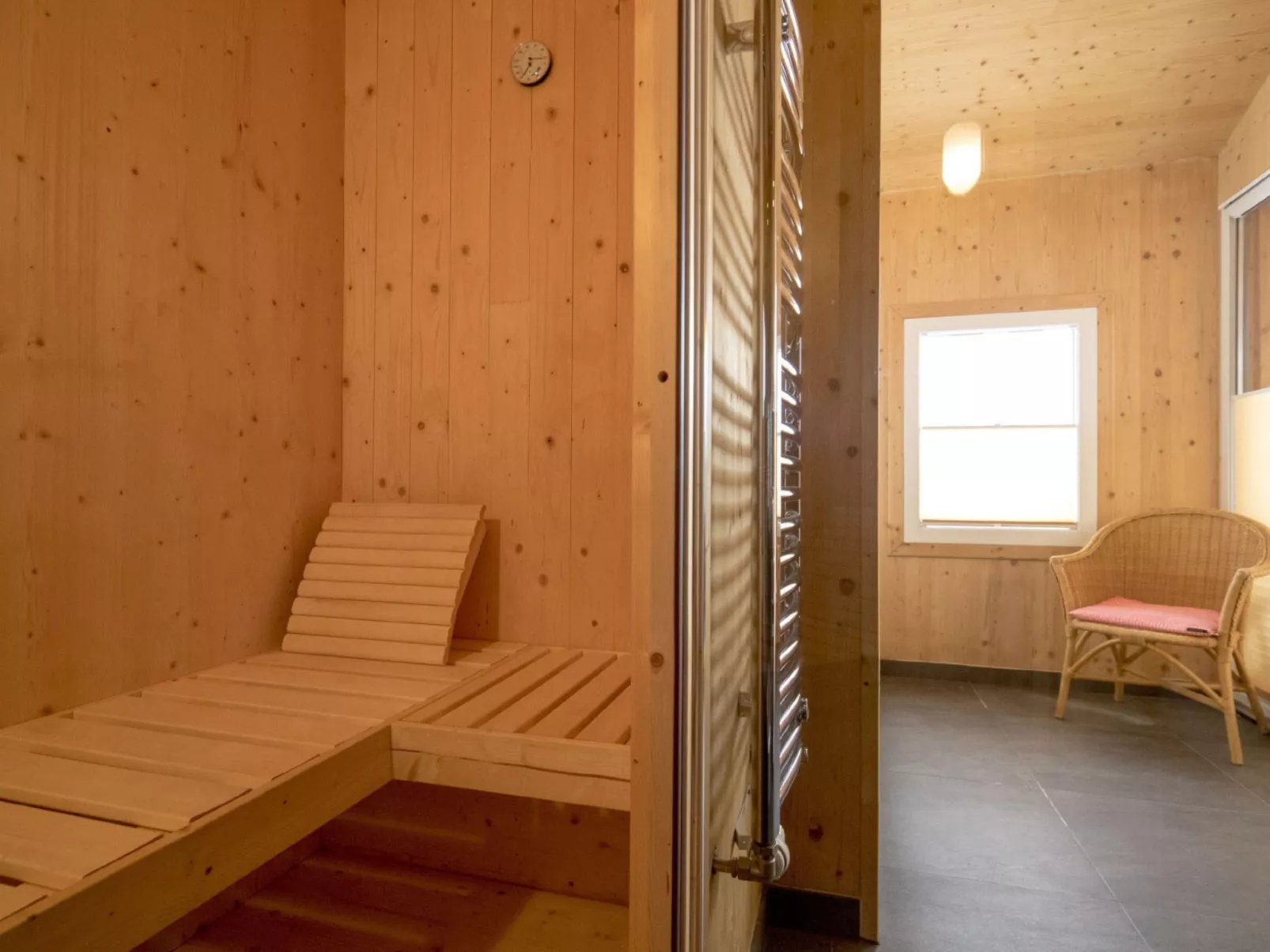 #36 mit Sauna und Sprudelbad Innen-Inside