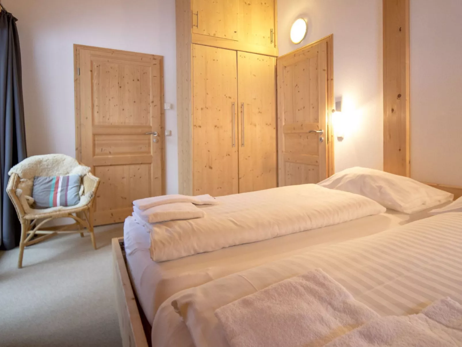 #36 mit Sauna und Sprudelbad Innen-Inside